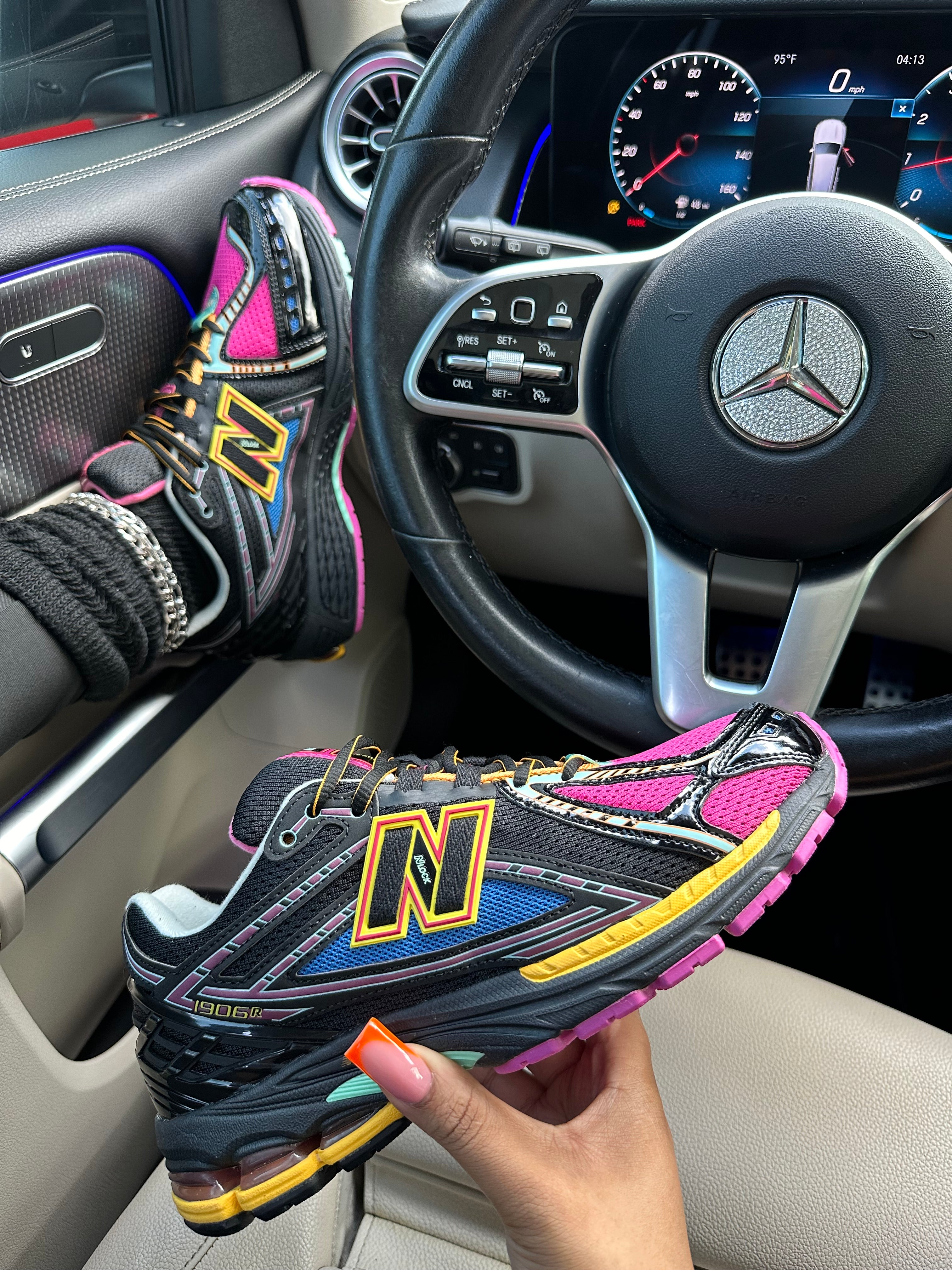 1906R “Neon Lights”