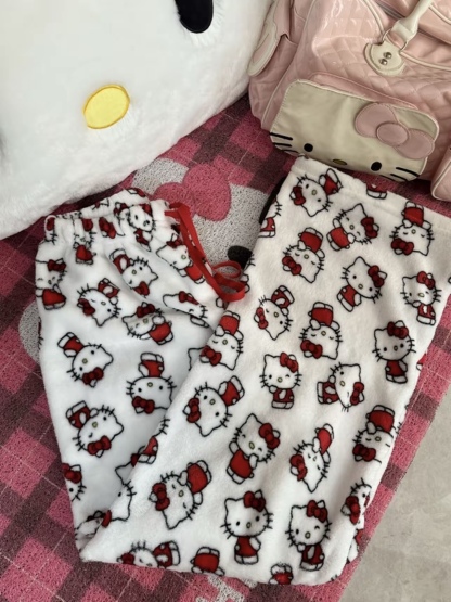 Hello Kitty Christmas Pajama Set
