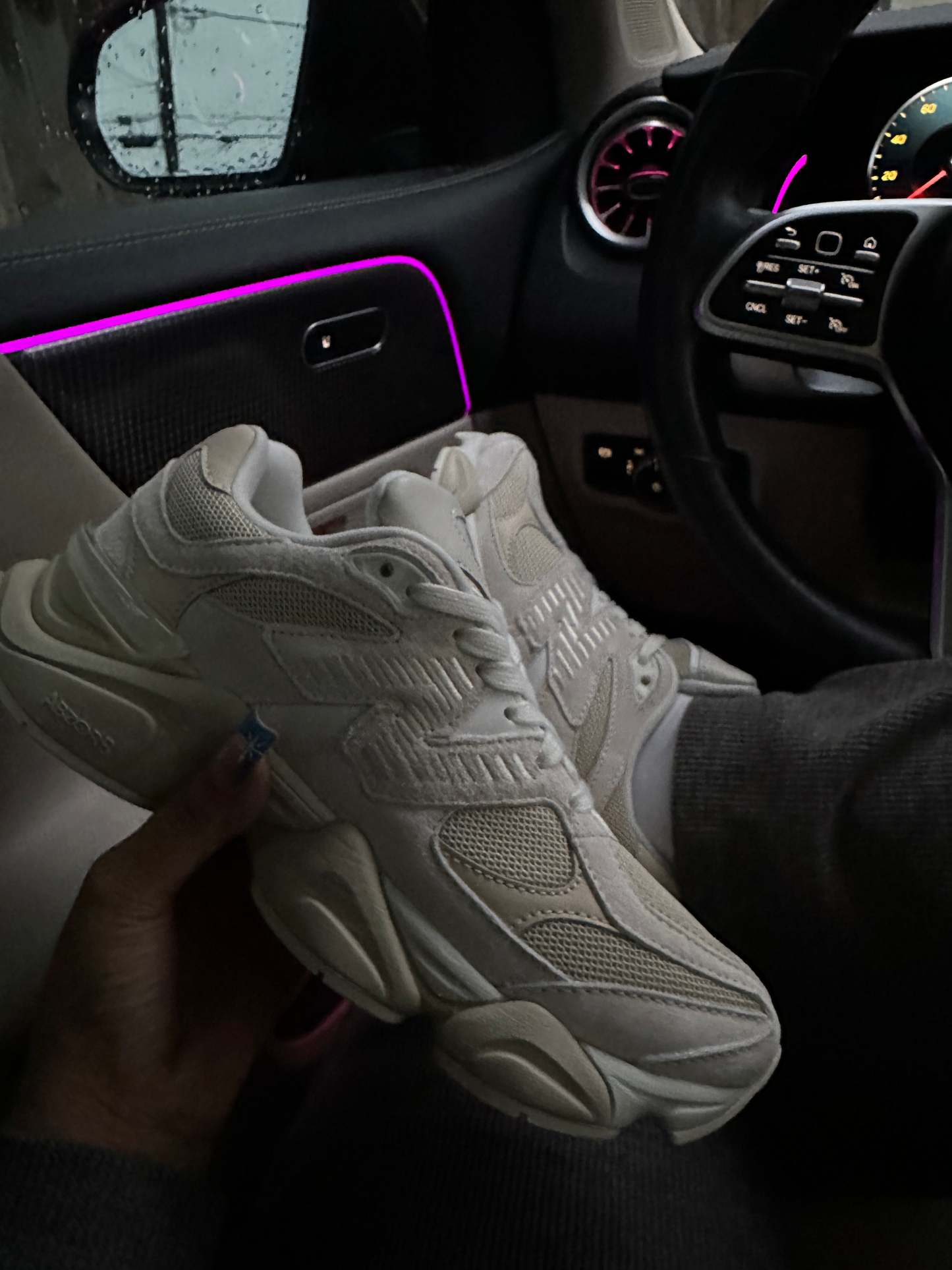 9060 “Moonbeam Moon rock”