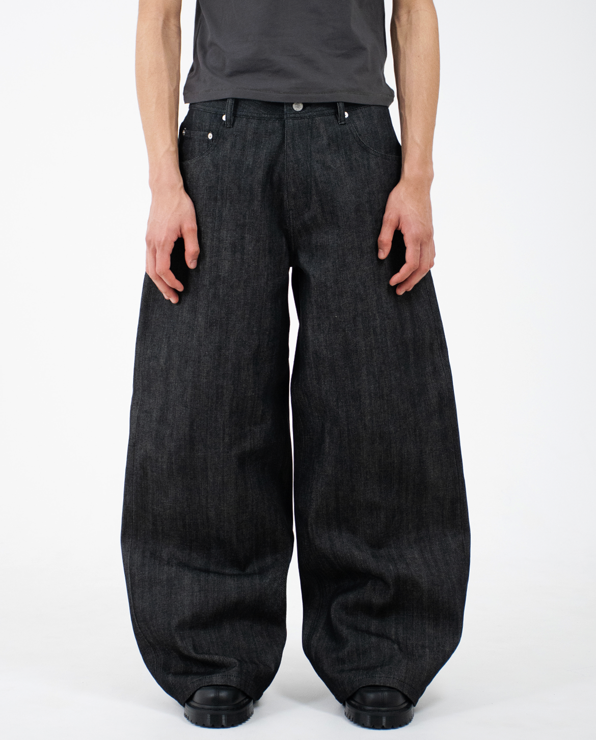OKAYAMA RAW SELVEDGE BAGGY JEANS