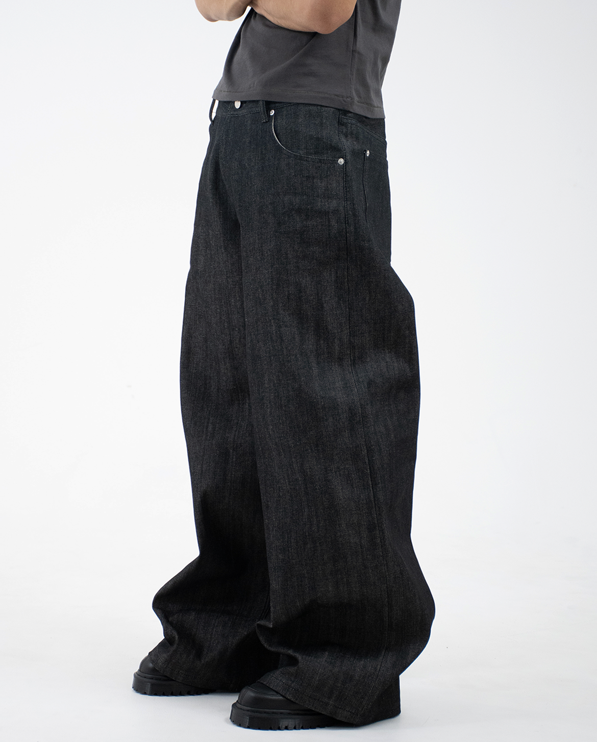 OKAYAMA RAW SELVEDGE BAGGY JEANS