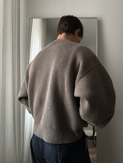 HEAVY RIBBED RELAXED KNIT SWEATER