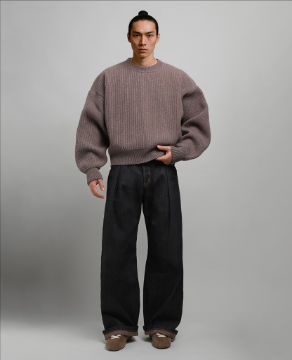 HEAVY RIBBED RELAXED KNIT SWEATER