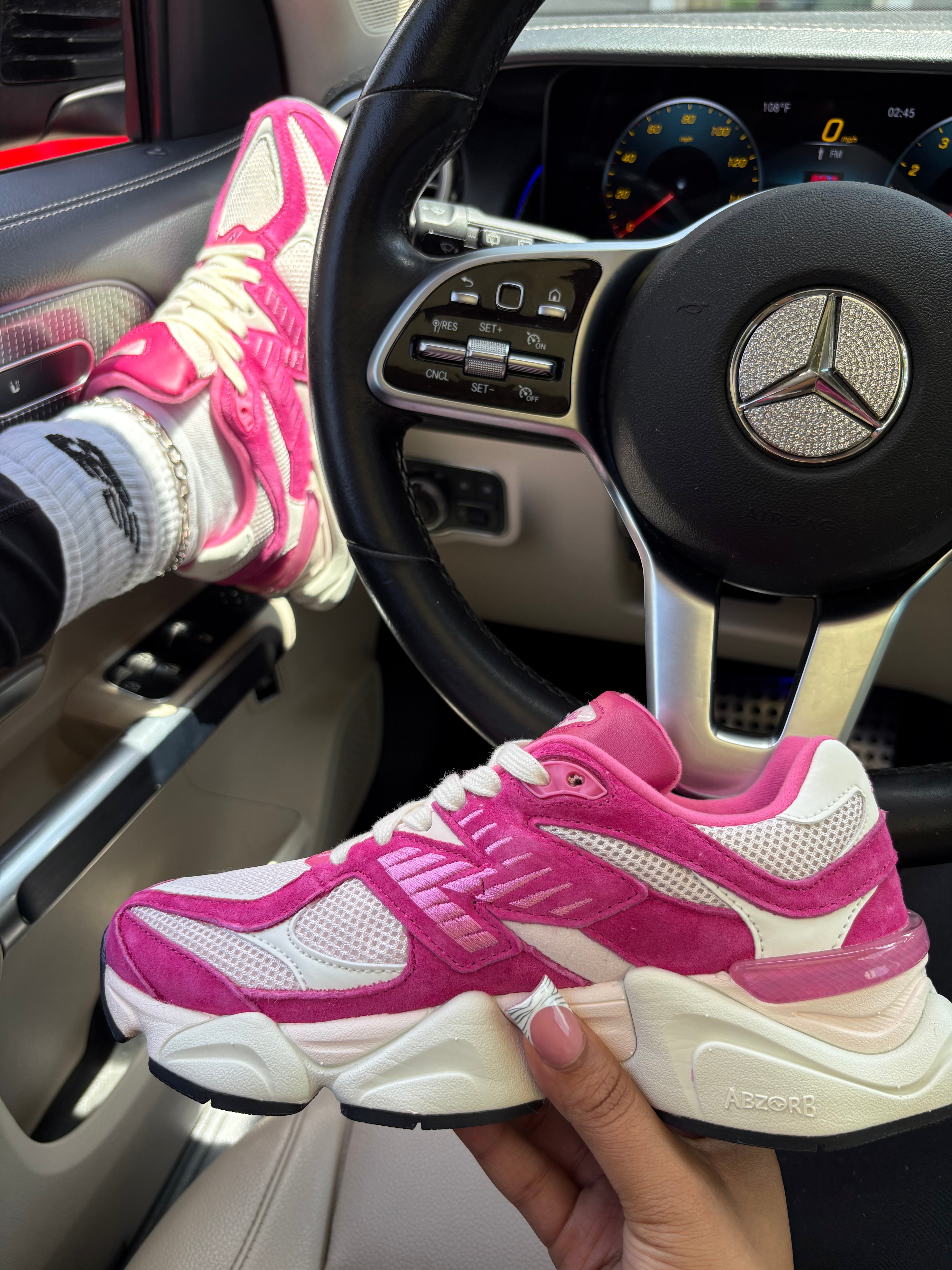 9060 “Fushia Pink”