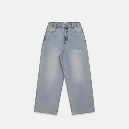 Winter 5 / Essentials Roomie Jeans - Bleached