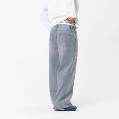 Winter 5 / Essentials Roomie Jeans - Bleached