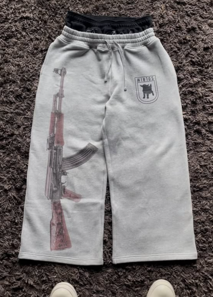 "war" baggy sweats