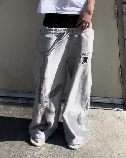 "war" baggy sweats
