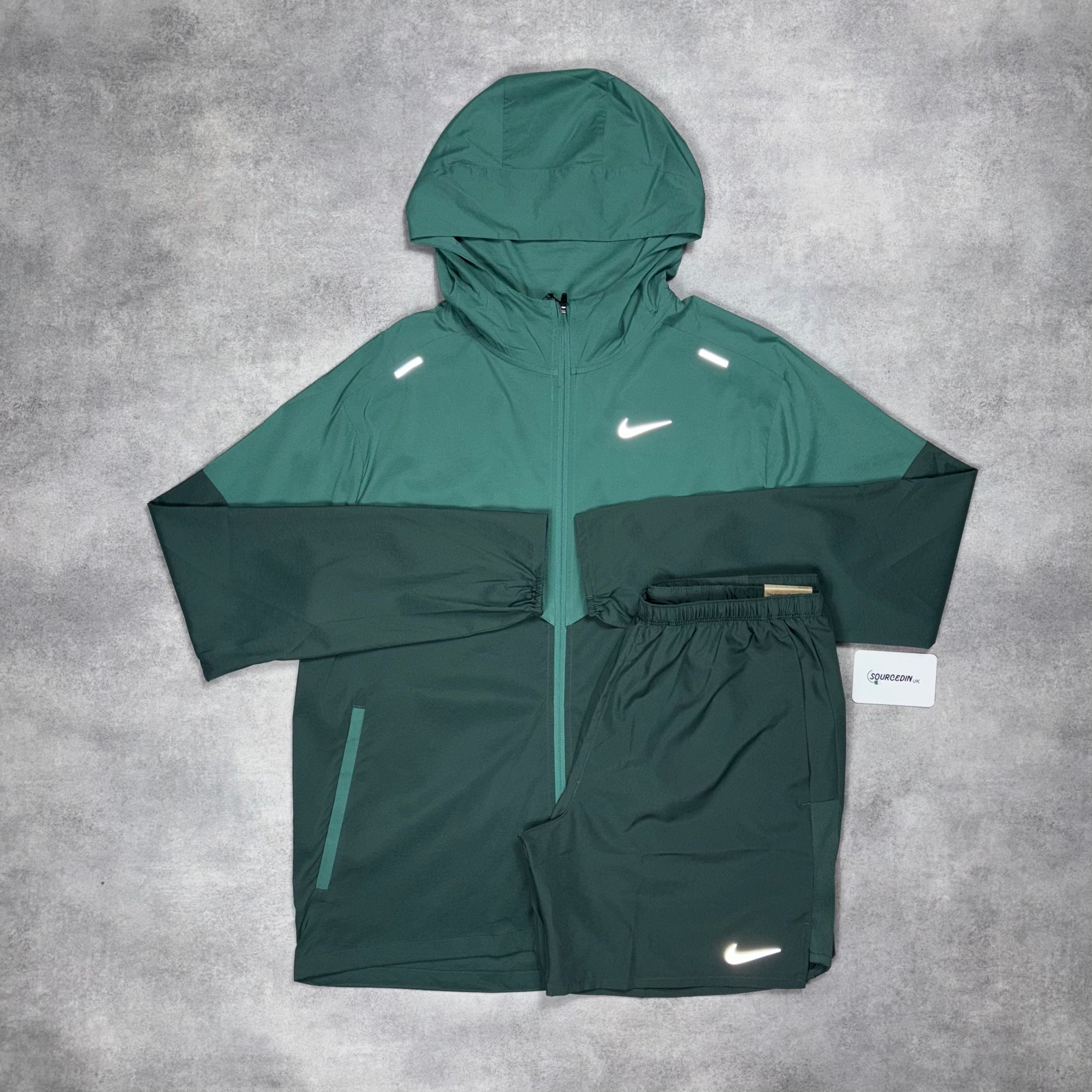 Uv Windrunner Jacket & 7” Challenger Short Set Vintage Green-OSI