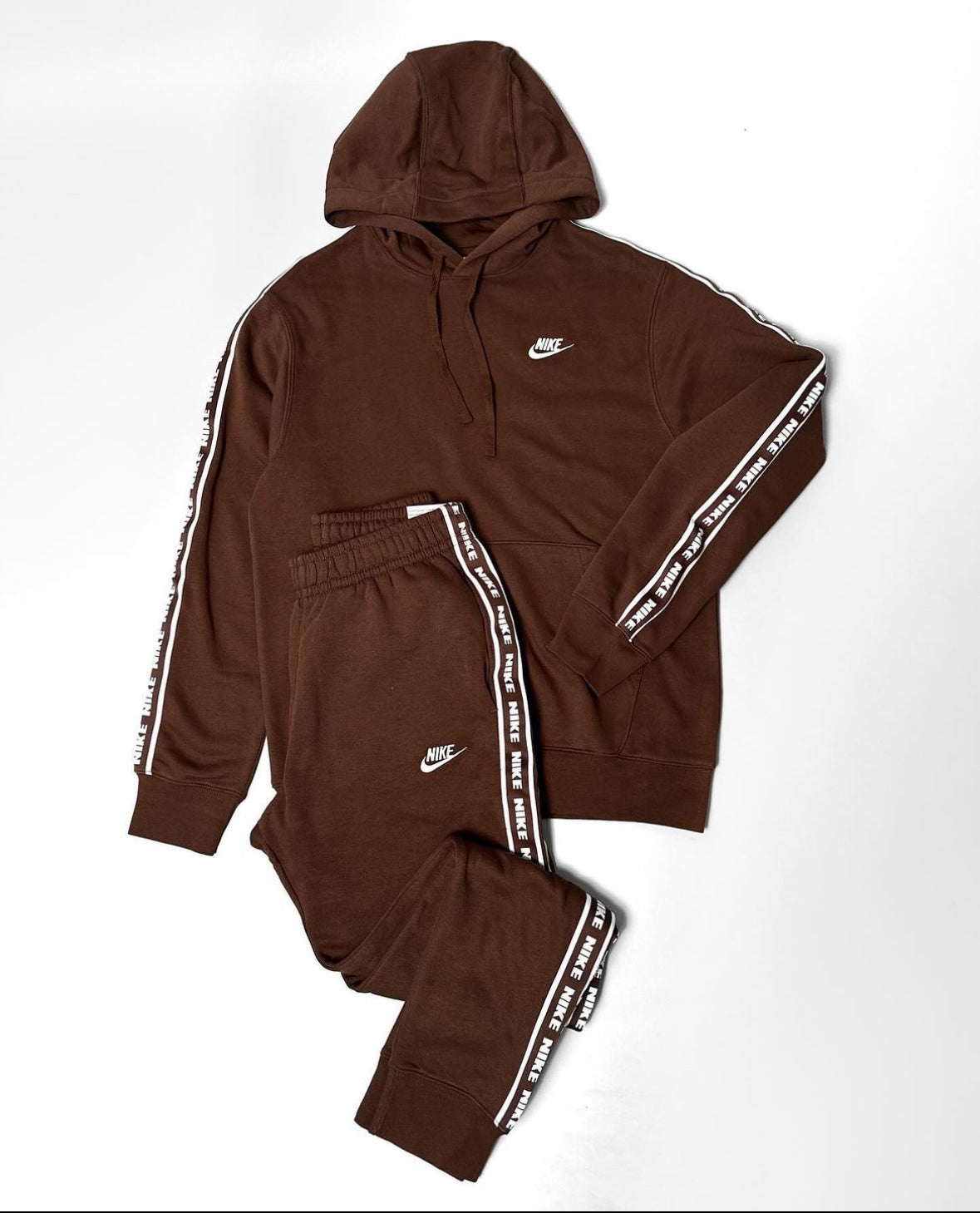 Conjunto  Tracksuit Europa-OSI