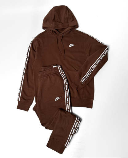 Conjunto  Tracksuit Europa-OSI