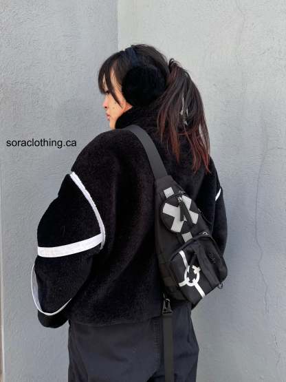 "EGGHEAD" Cross Bag-OSI