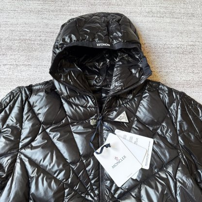 Moncler Spider Puffer Jacket Black