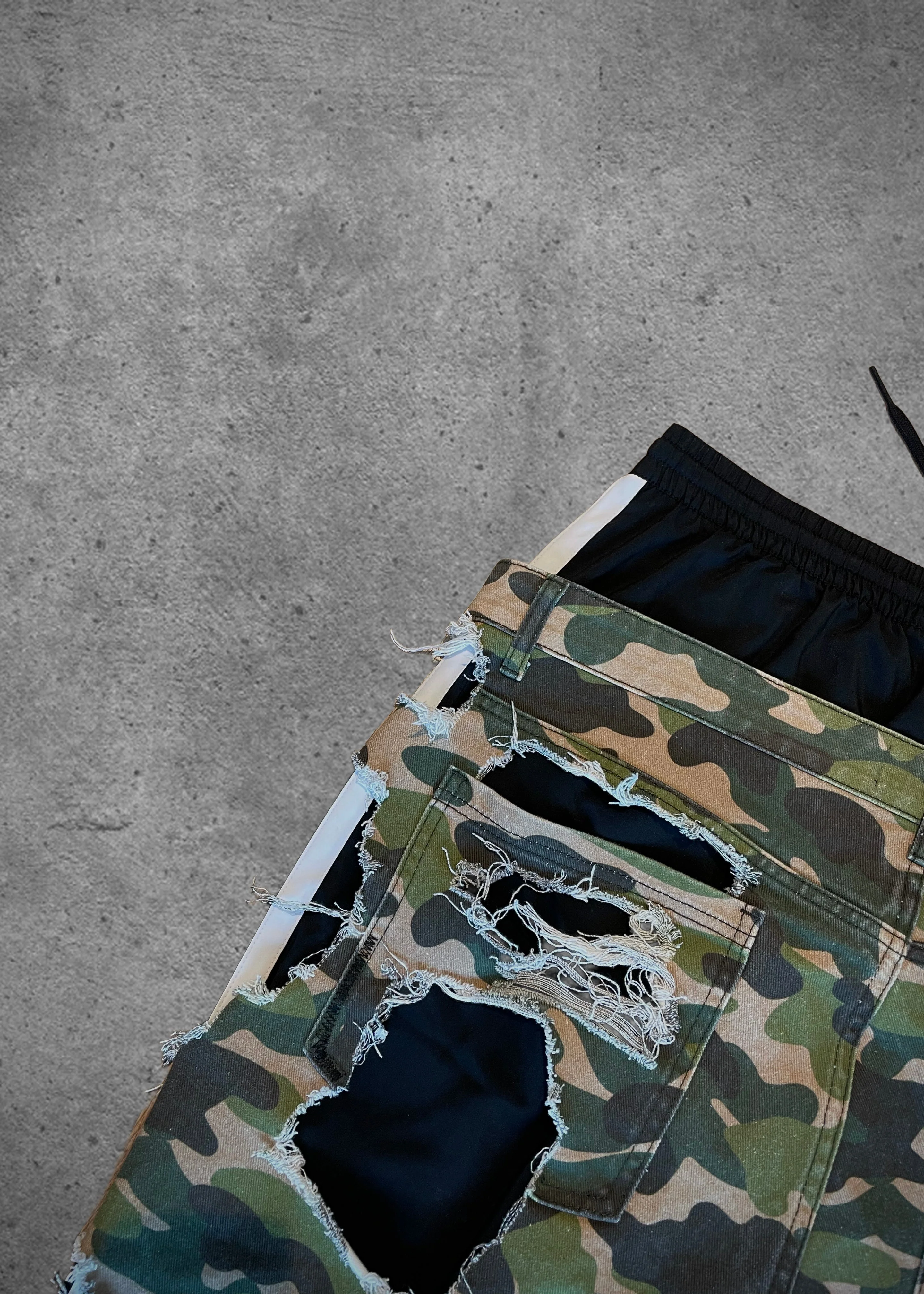 Adi camo black 38