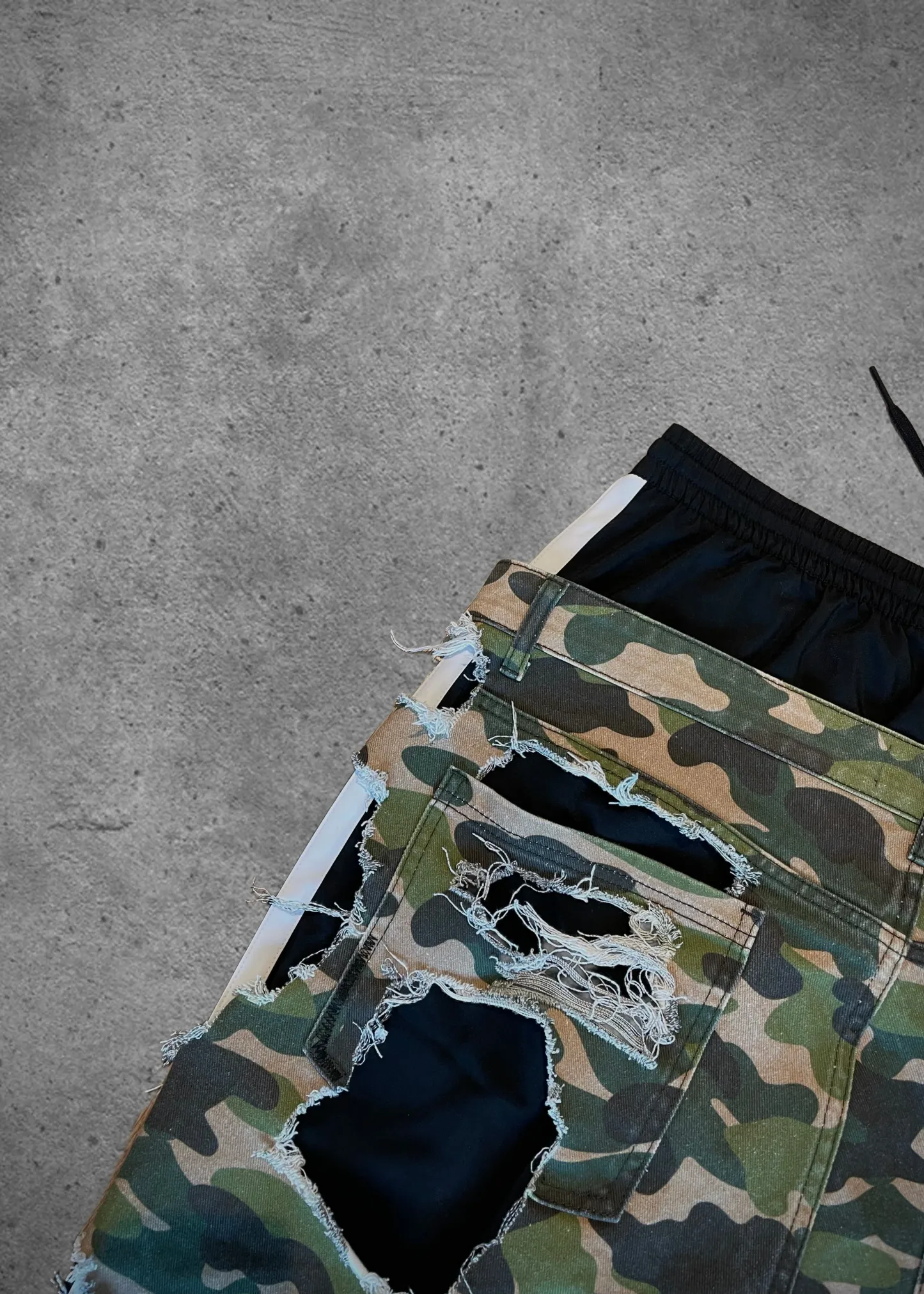 Adi camo black 38