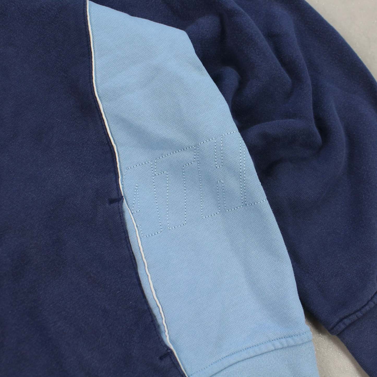 RARE 00s  Zip Sweatshirt Blue-OSI