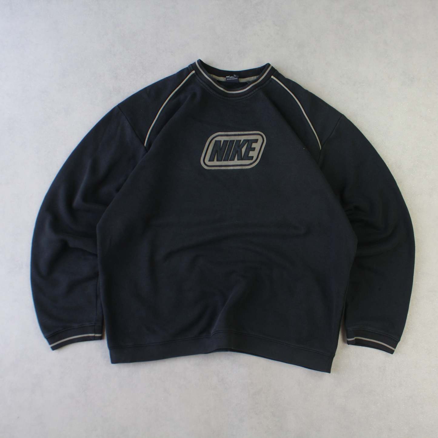 RARE 2000s  Sweatshirt Black-OSI