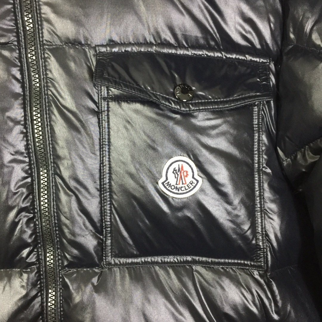 Moncler Logo Moncler High-Shine Padded Jacket