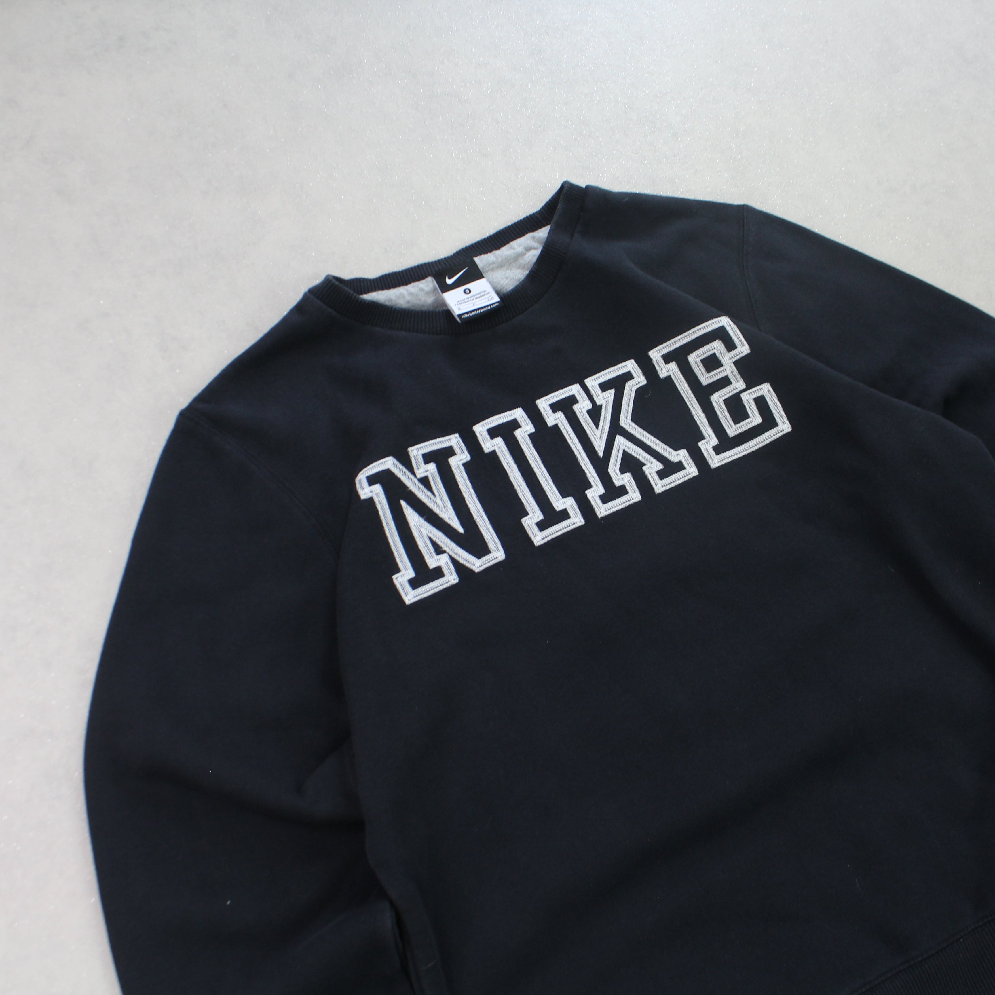 RARE 2000s  Sweatshirt Black-OSI