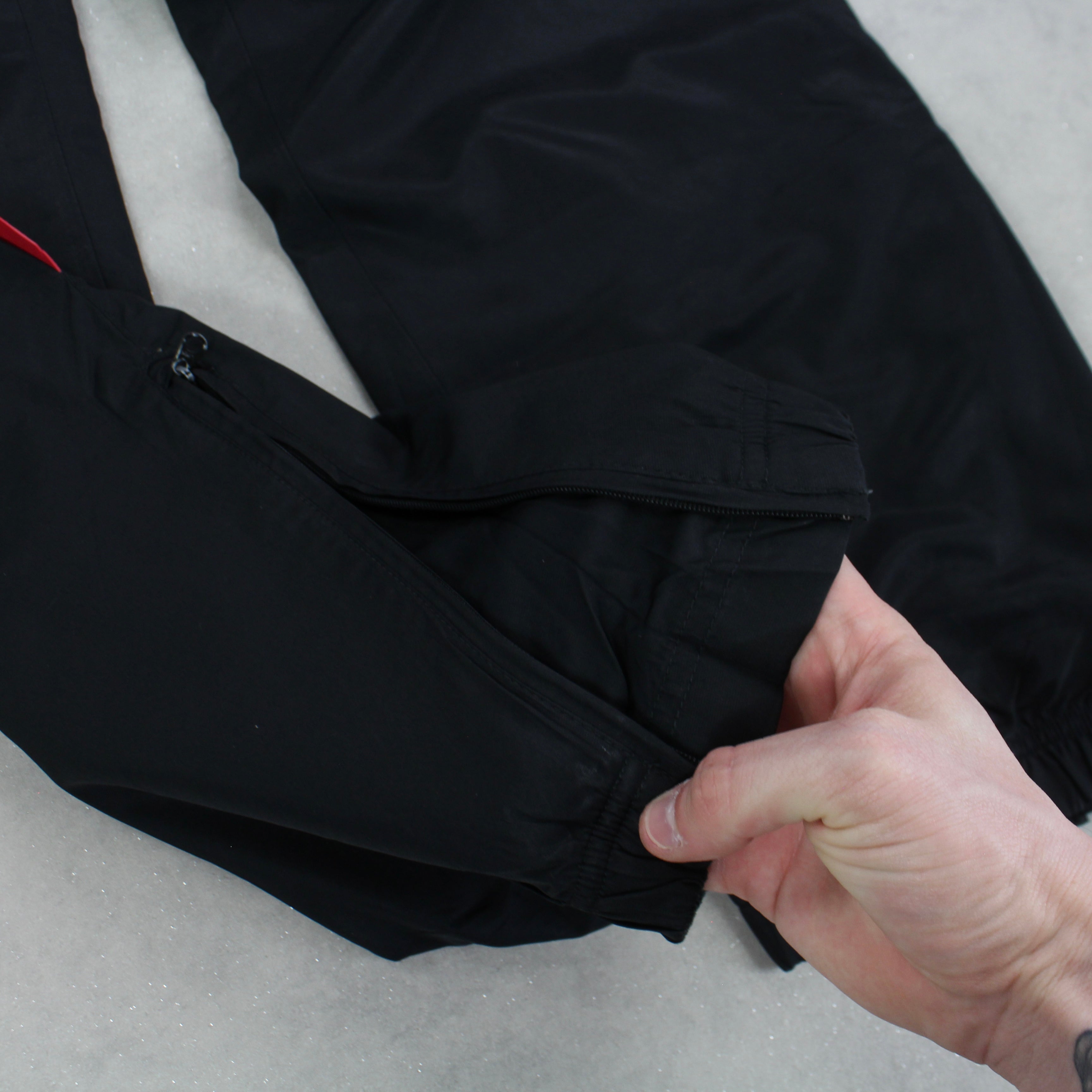 RARE 2000s Air Trackpants Black-OSI