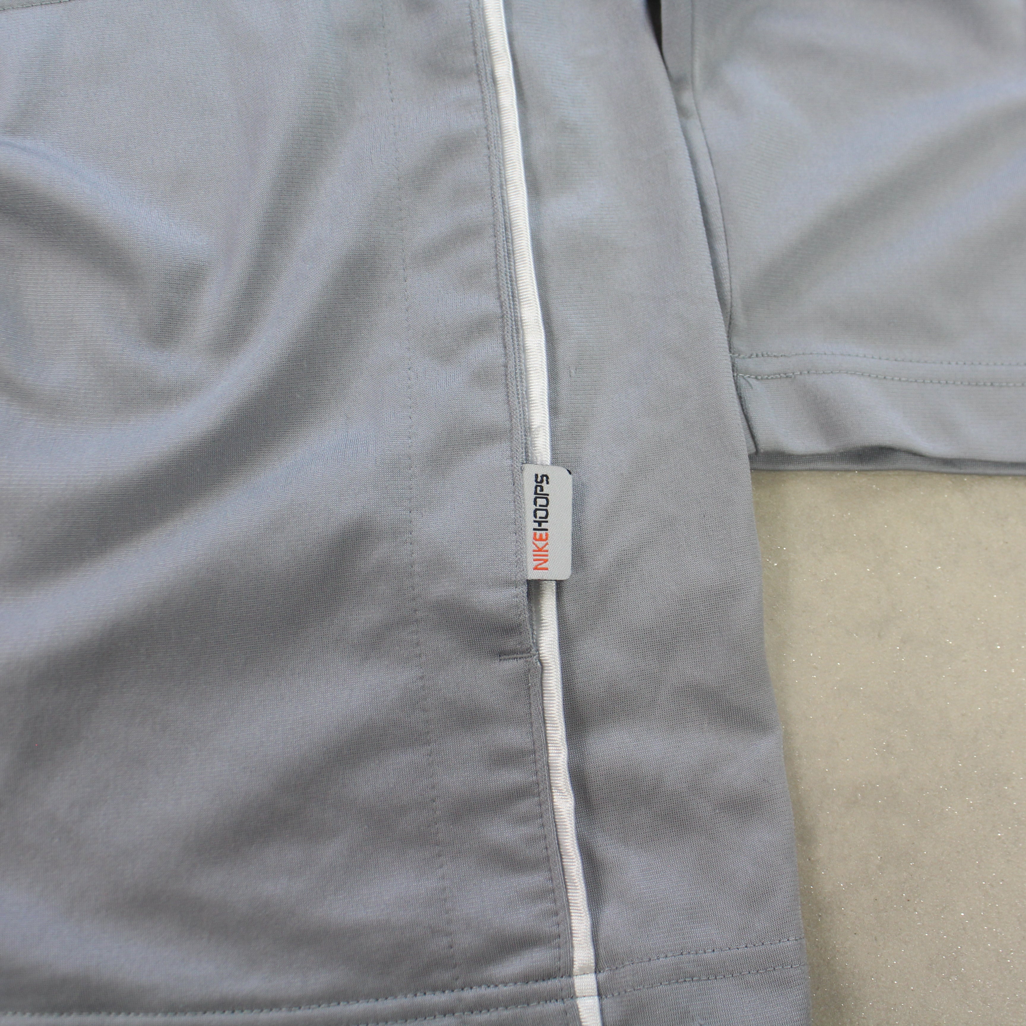 RARE 2000s  Basketball  Hoodie Grey-OSI