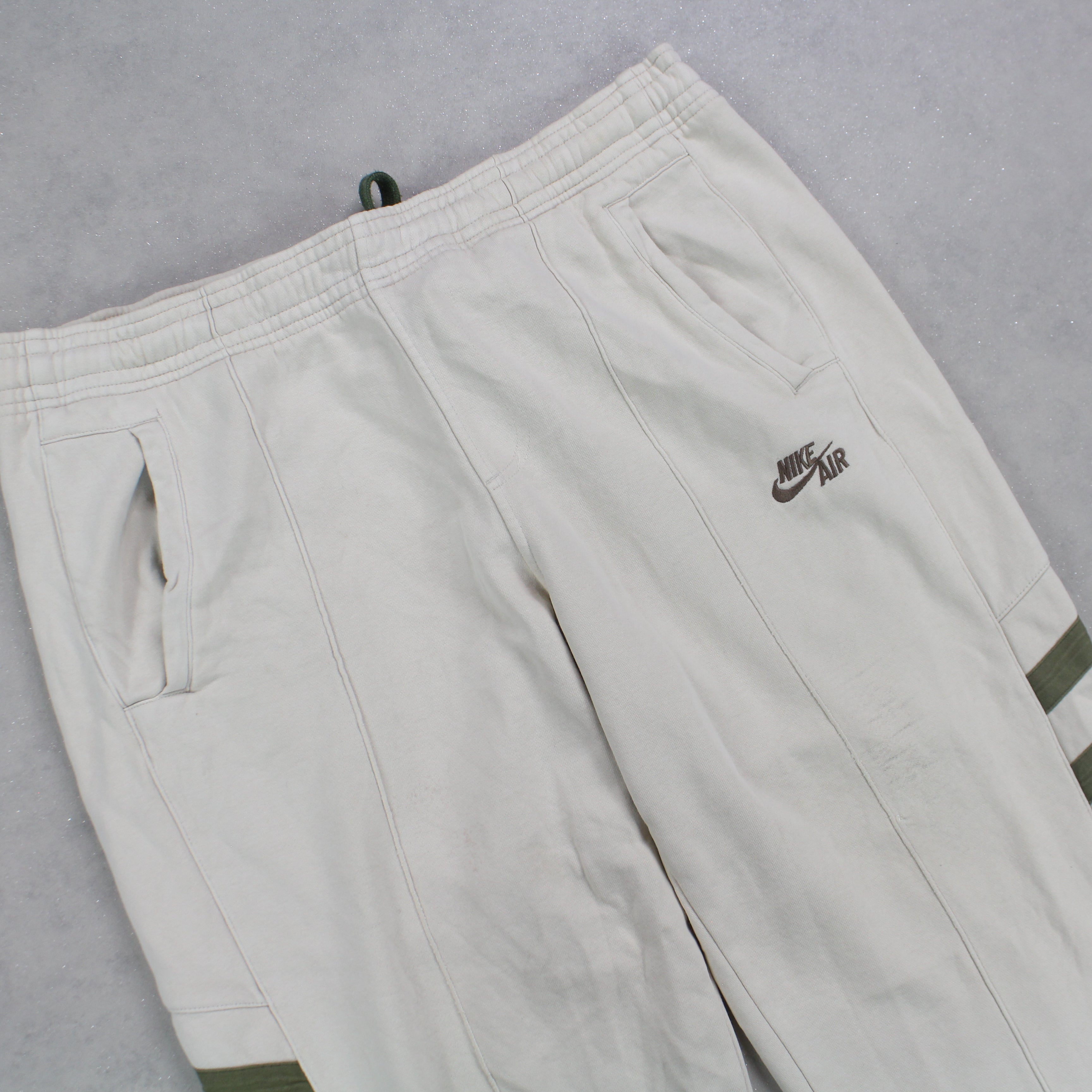 RARE 2000s Baggy Joggers Cream-OSI