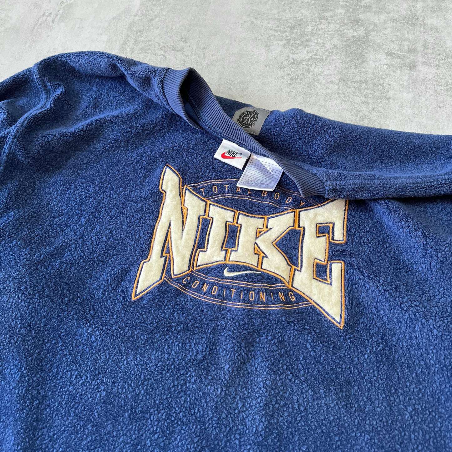 RARE 1990s embroidered sweatshirt fleece-OSI