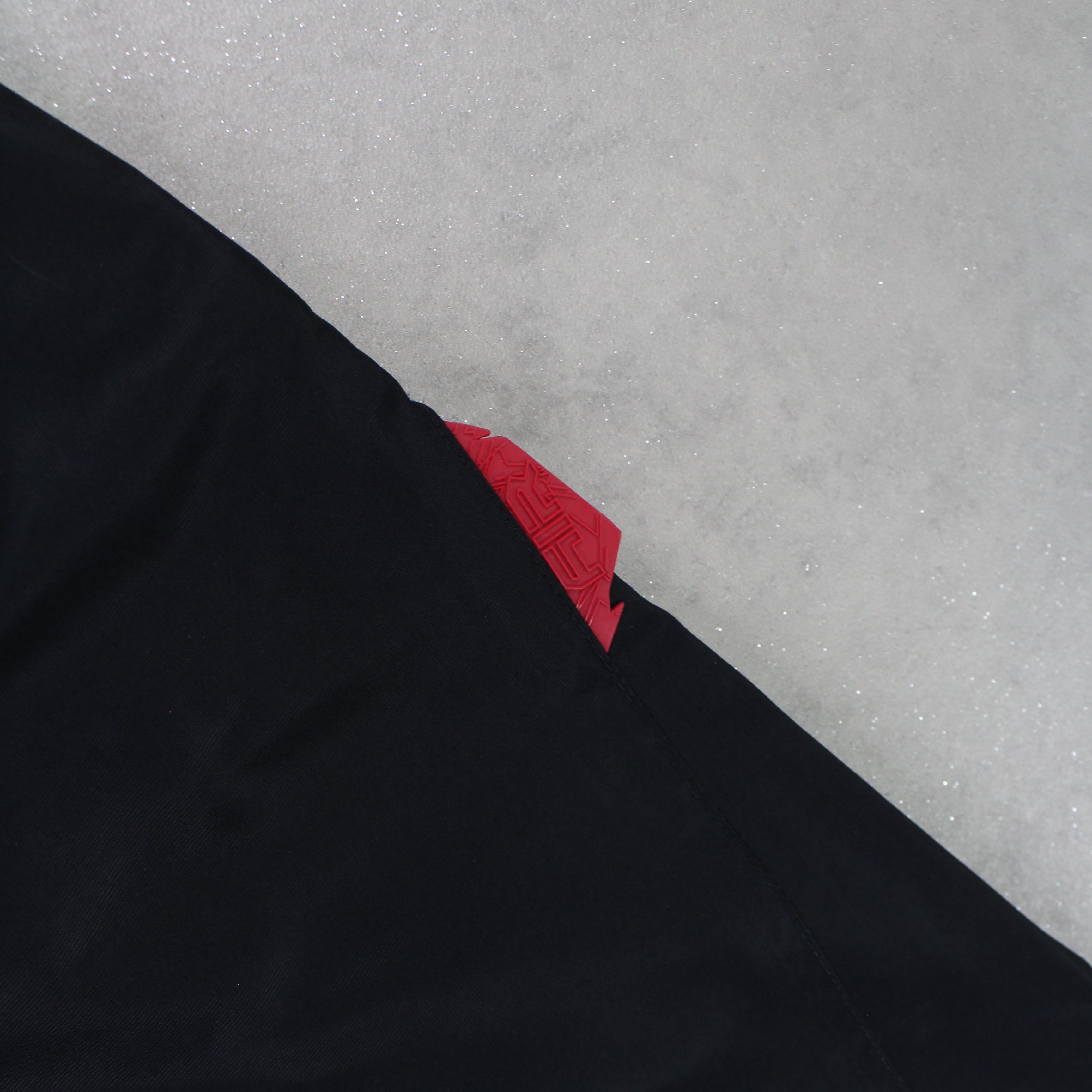 RARE 2000s Air Trackpants Black-OSI