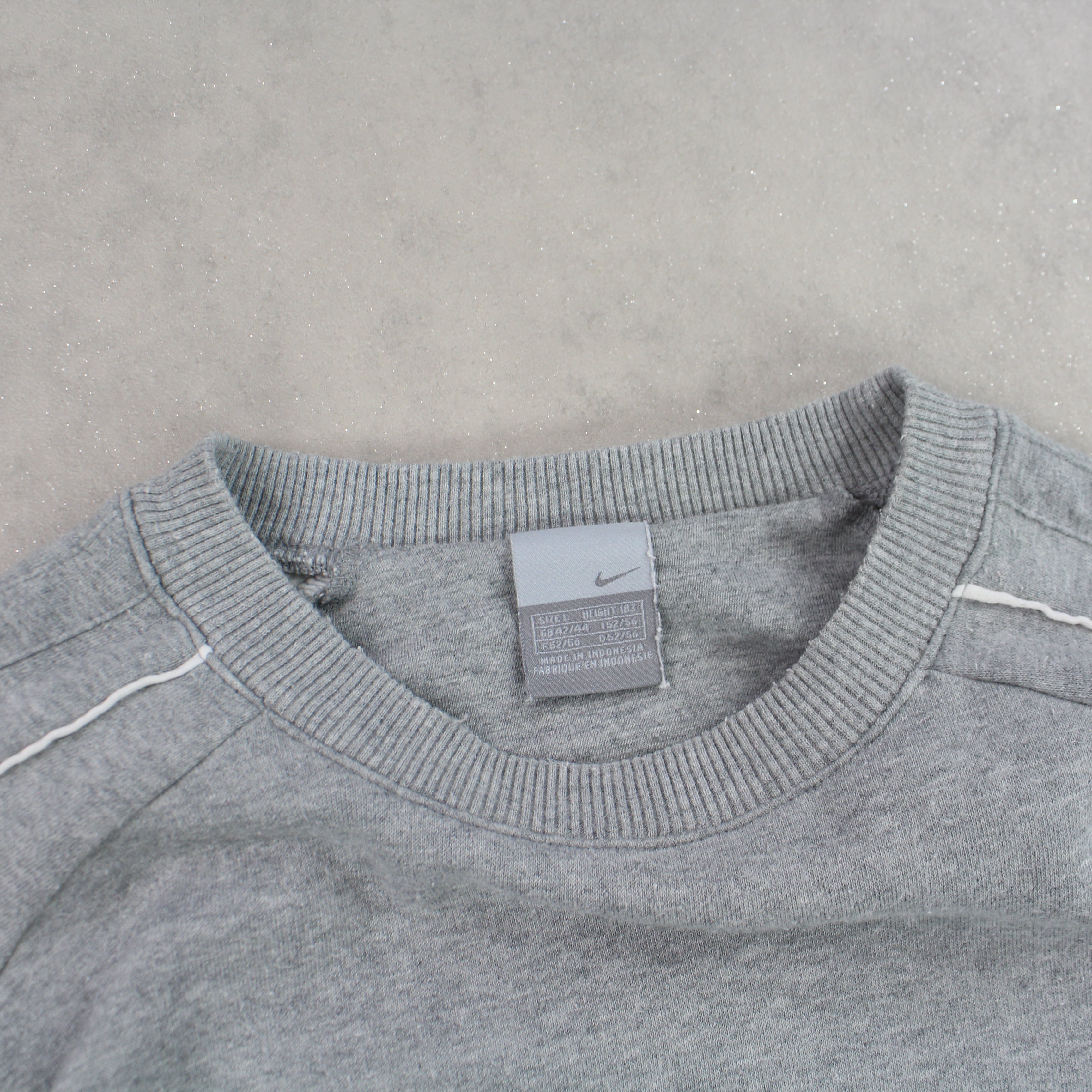 RARE 2000s  Sweatshirt Grey-OSI