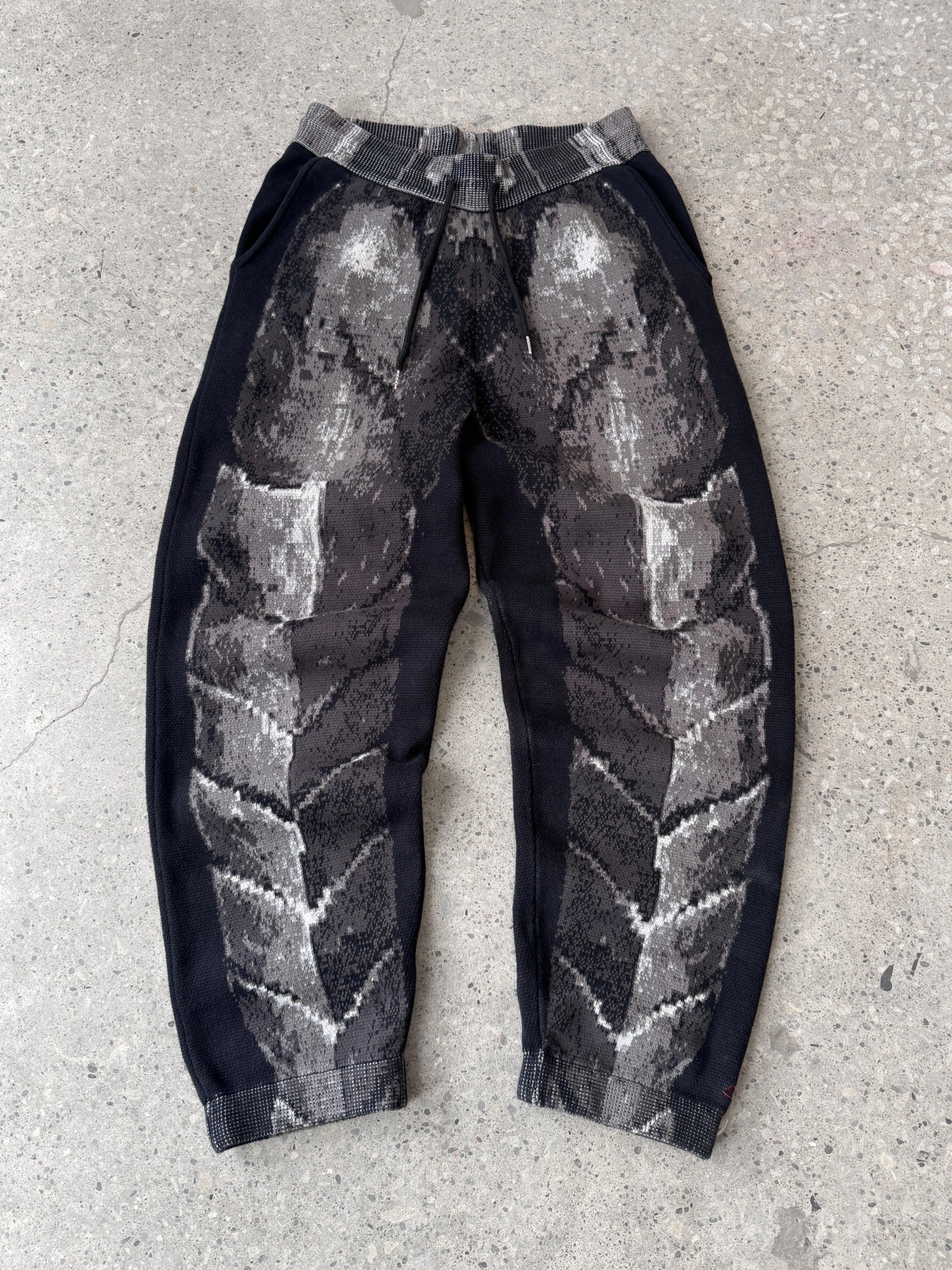 "WARRIOR" Sweatpants-OSI