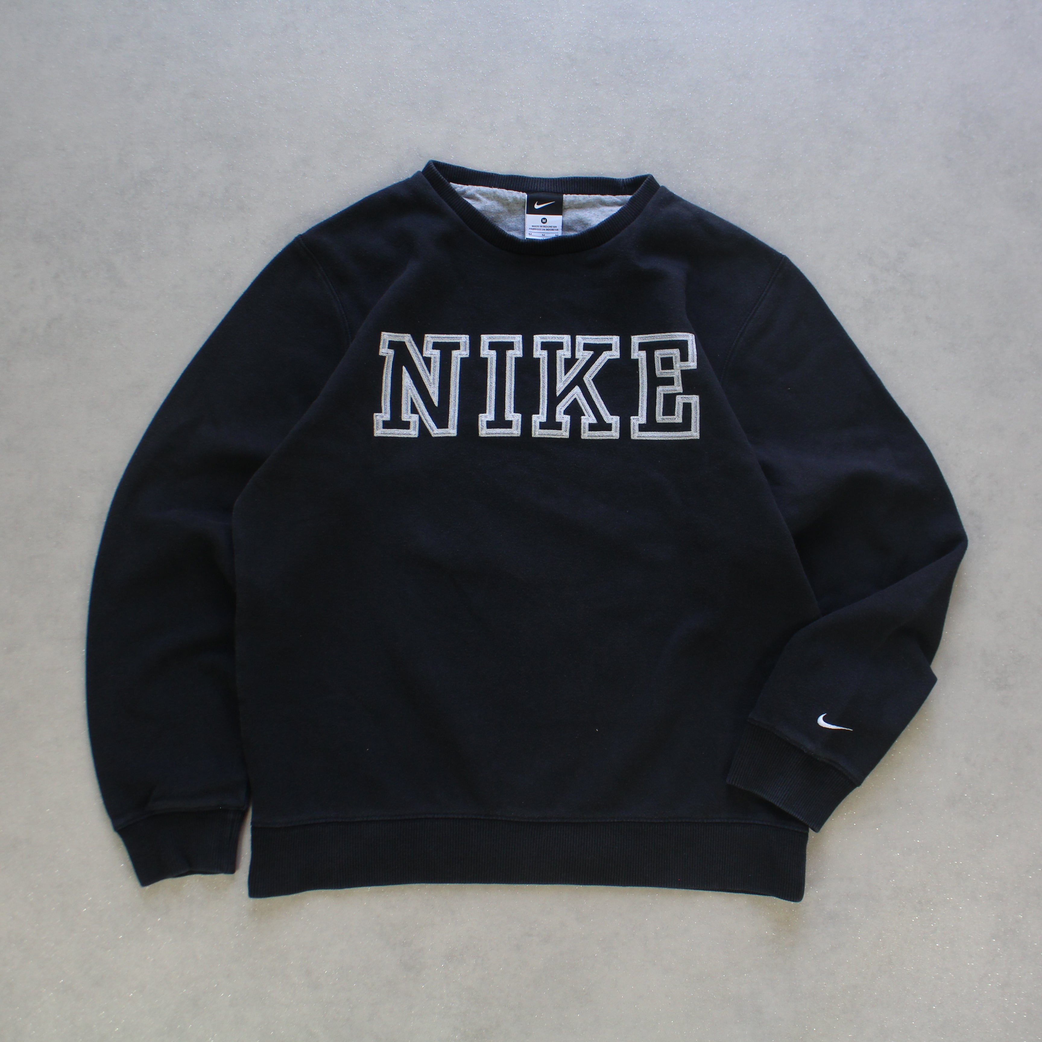 RARE 2000s  Sweatshirt Black-OSI