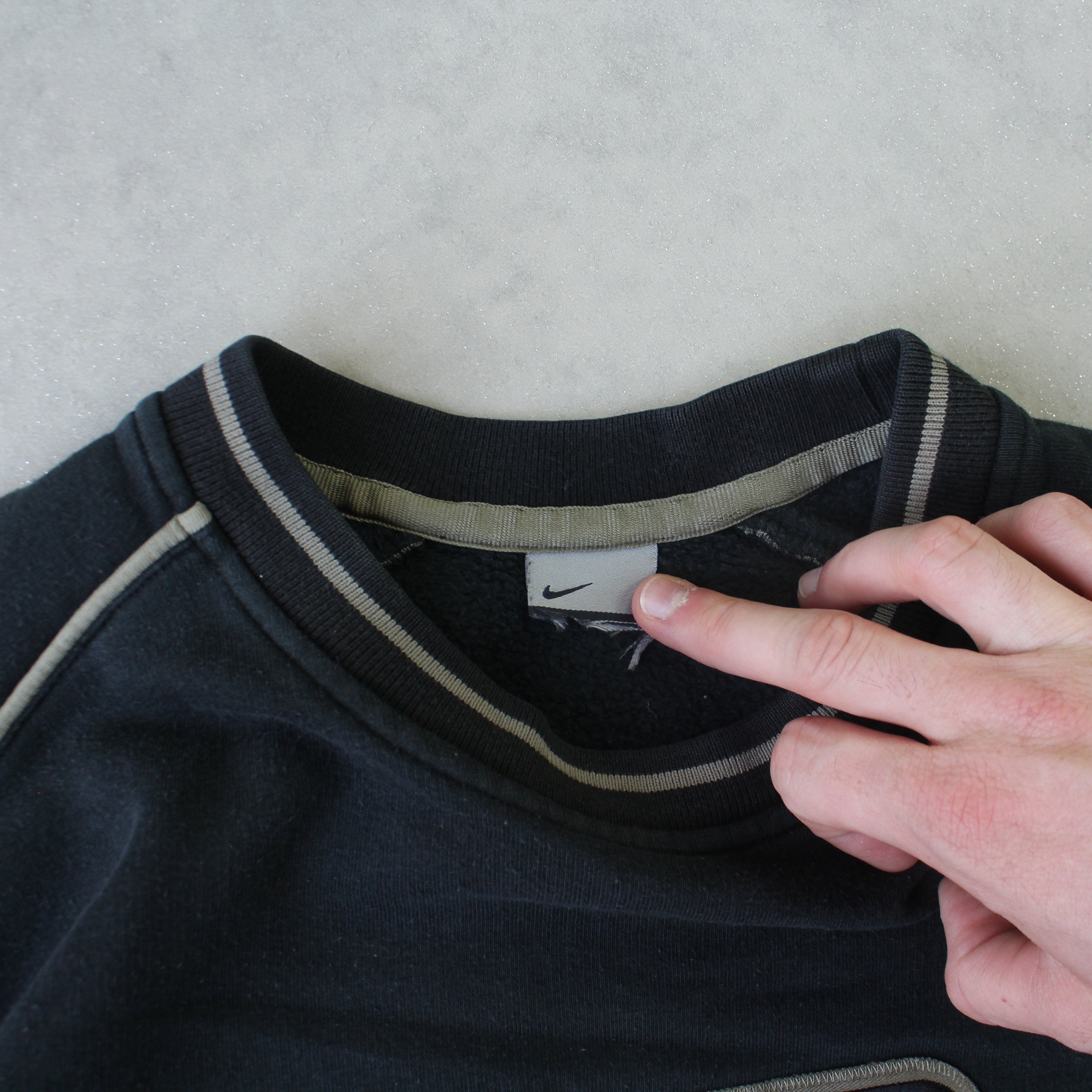RARE 2000s  Sweatshirt Black-OSI