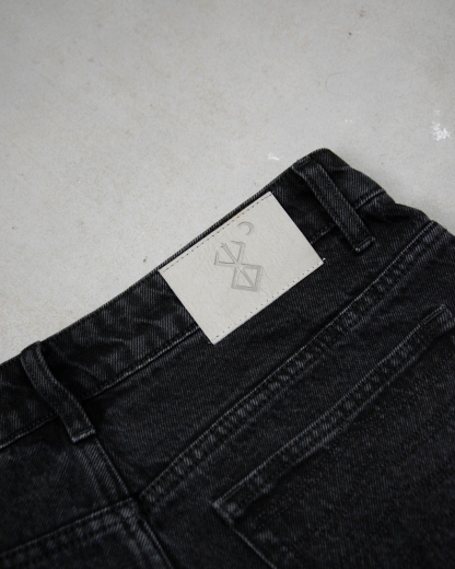 BLACK ARMOR JEANS-OSI