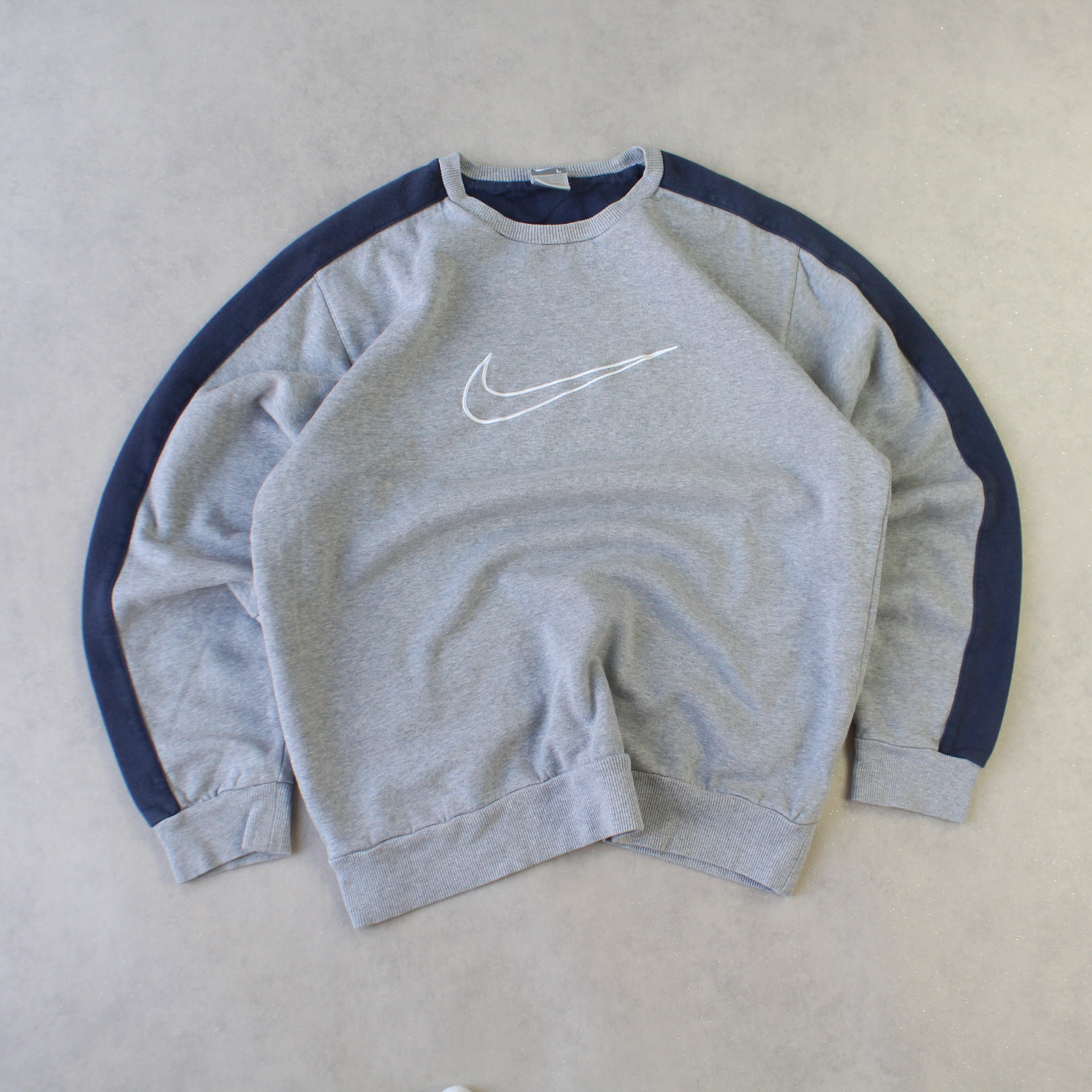 RARE 2000s  Sweatshirt Grey-OSI