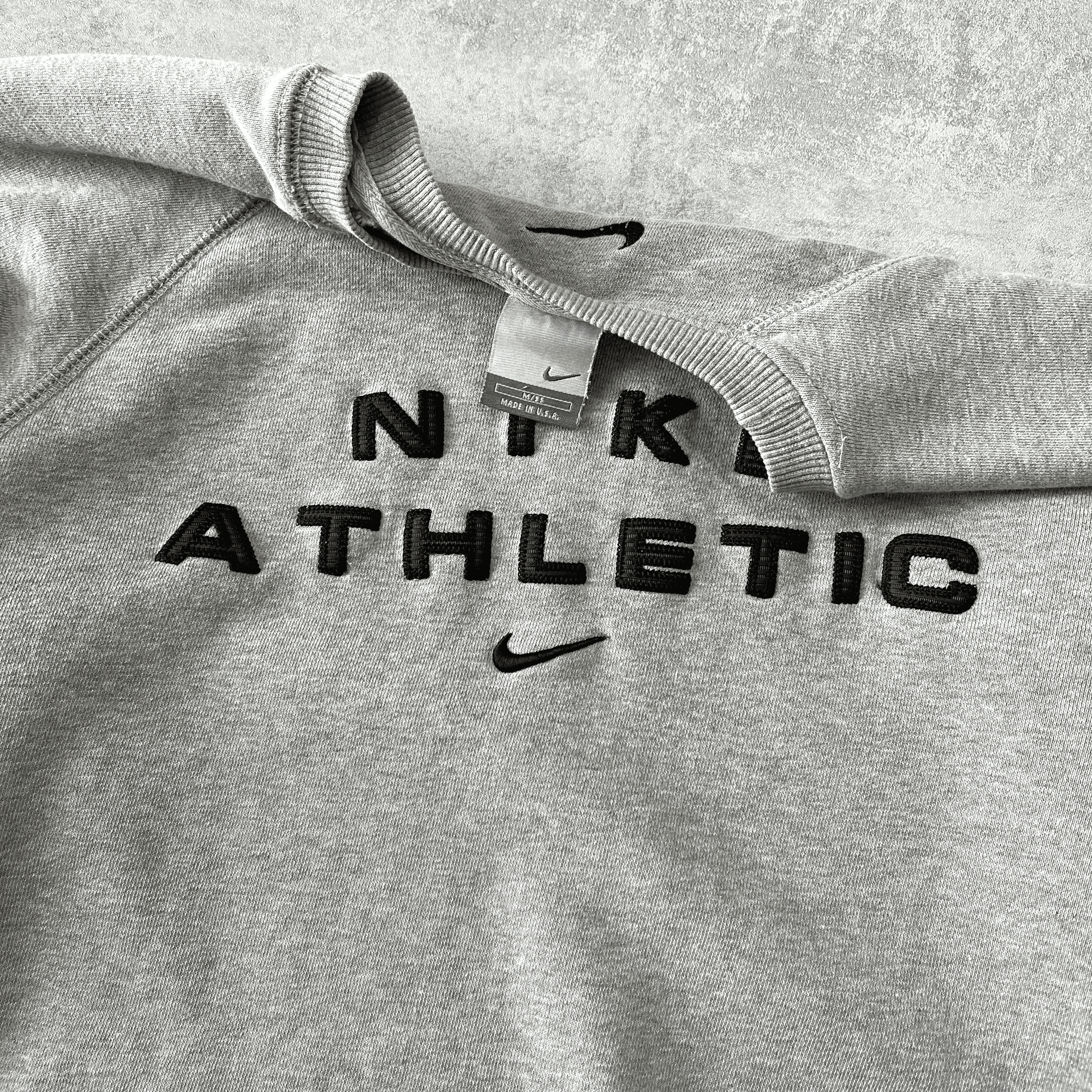2000s heavyweight emboredired sweatshirt-OSI