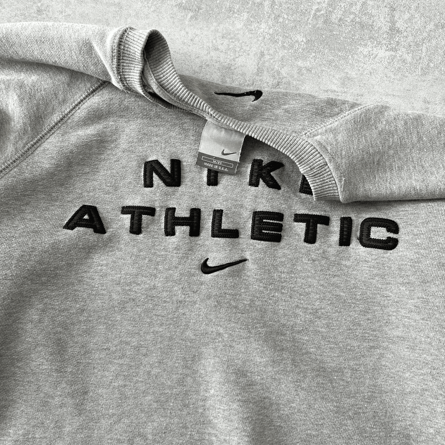 2000s heavyweight emboredired sweatshirt-OSI