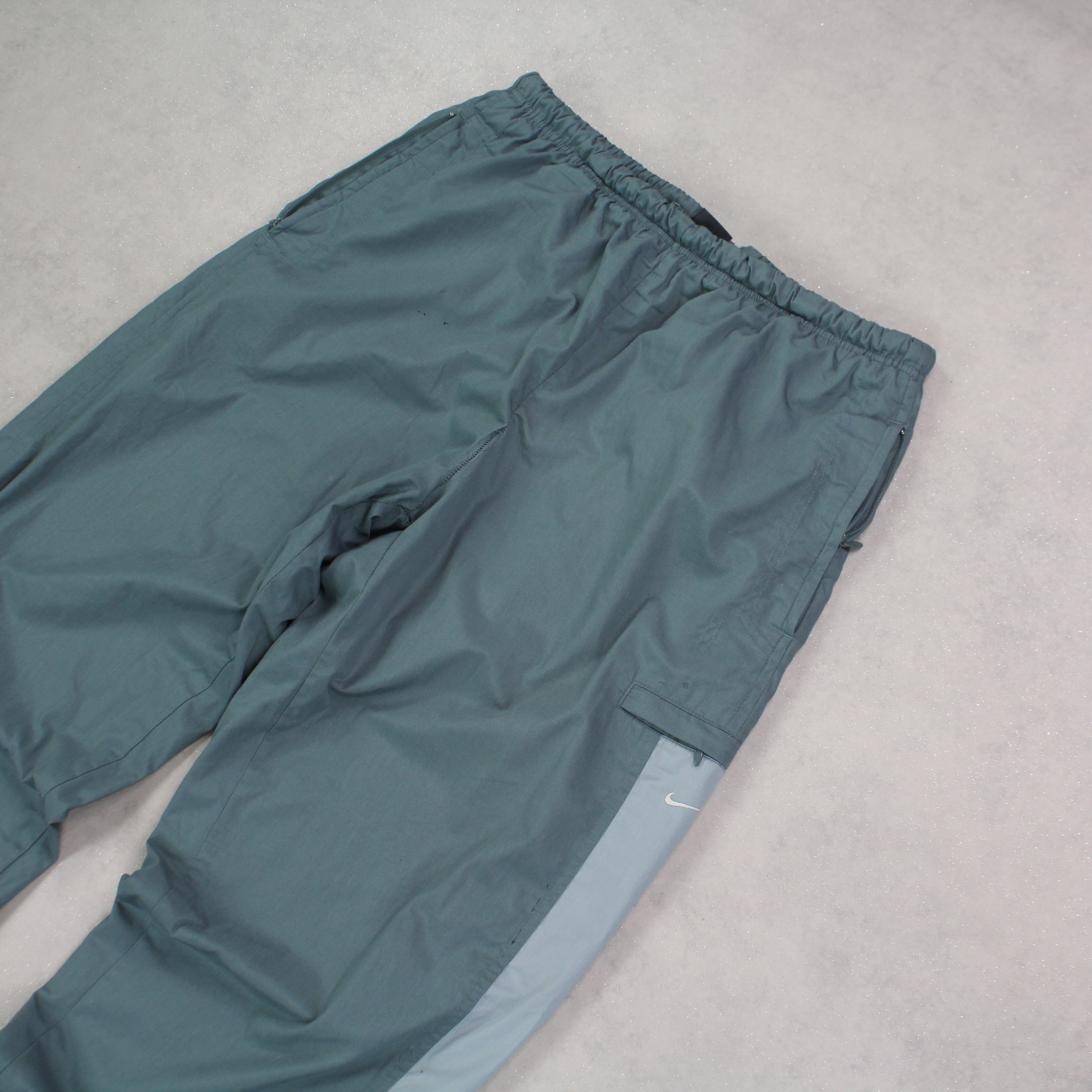 RARE 2000s Trackpants Green-OSI