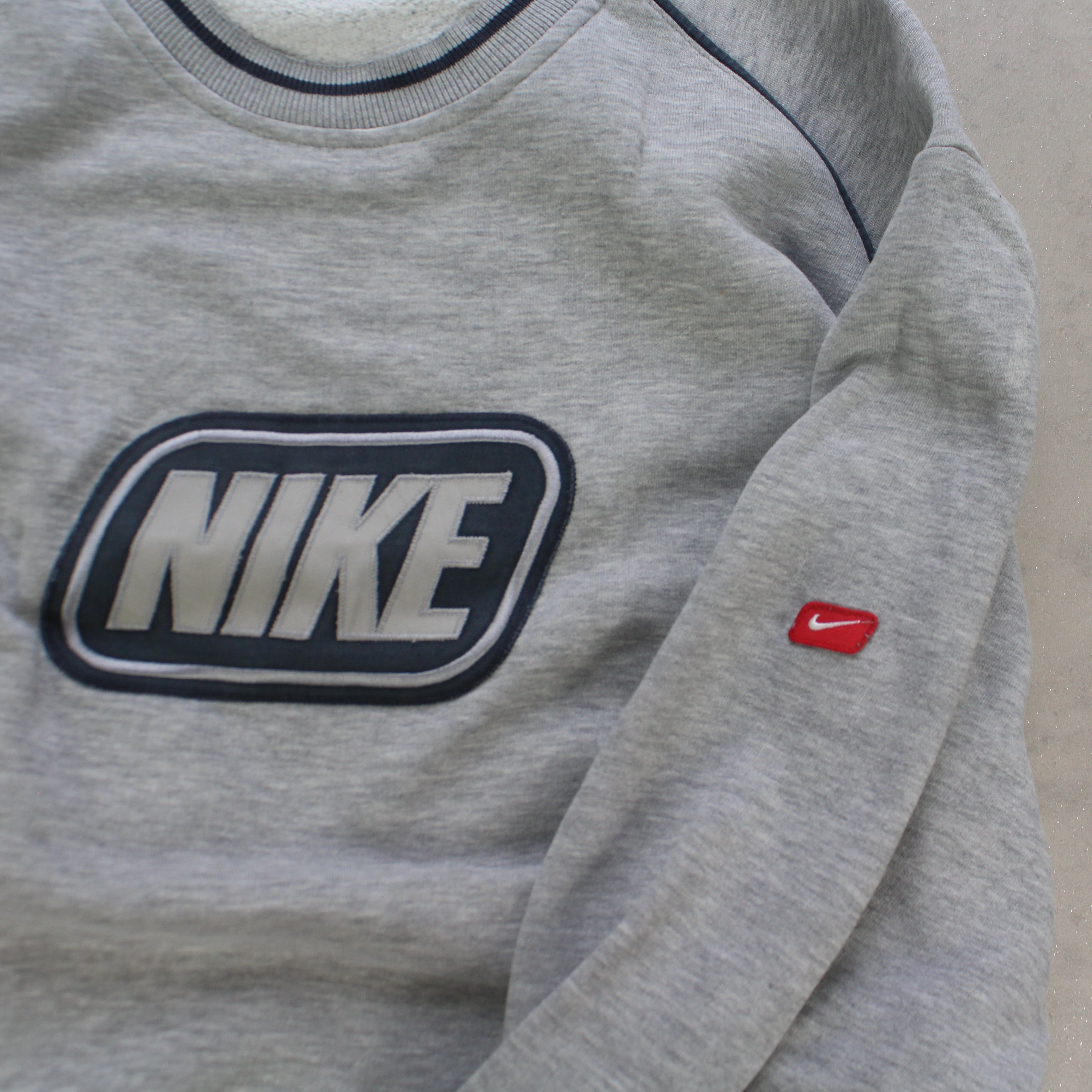 RARE 2000s  Sweatshirt Grey-OSI