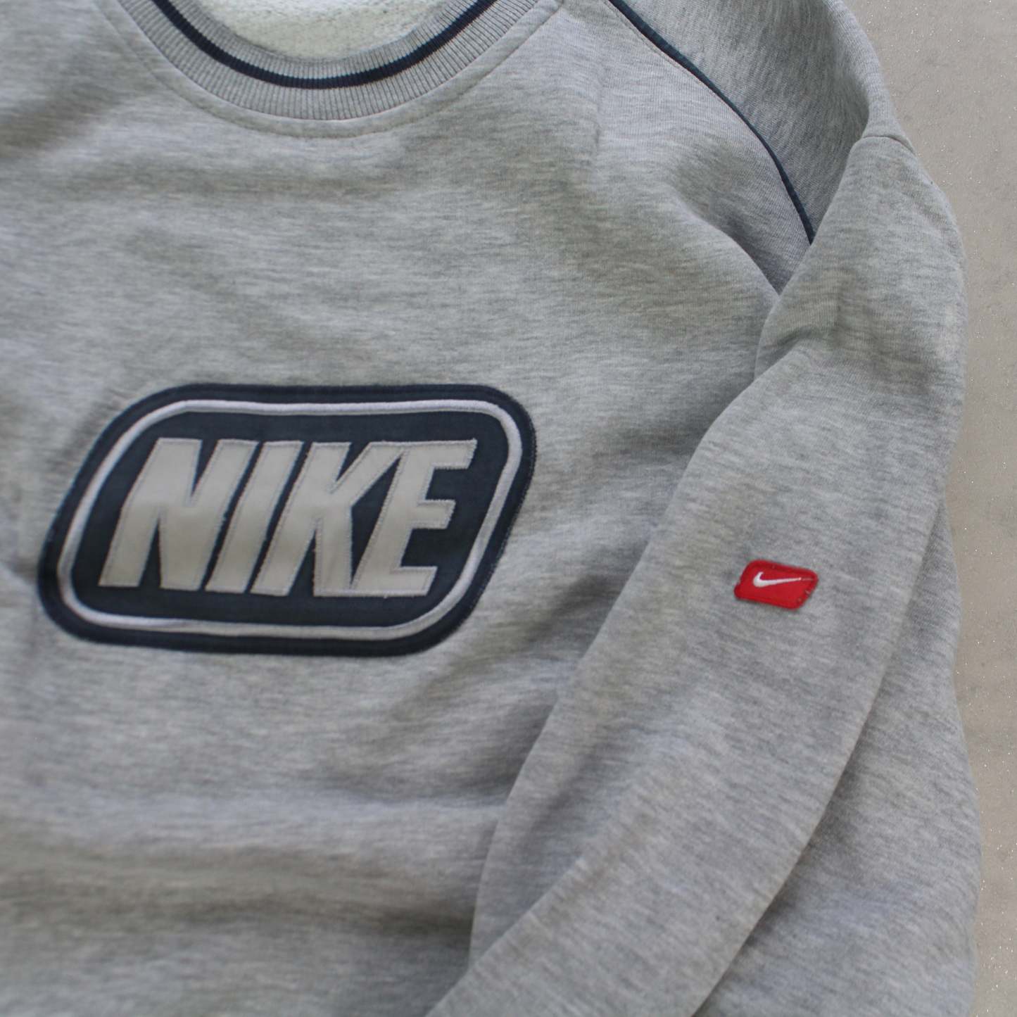 RARE 2000s  Sweatshirt Grey-OSI