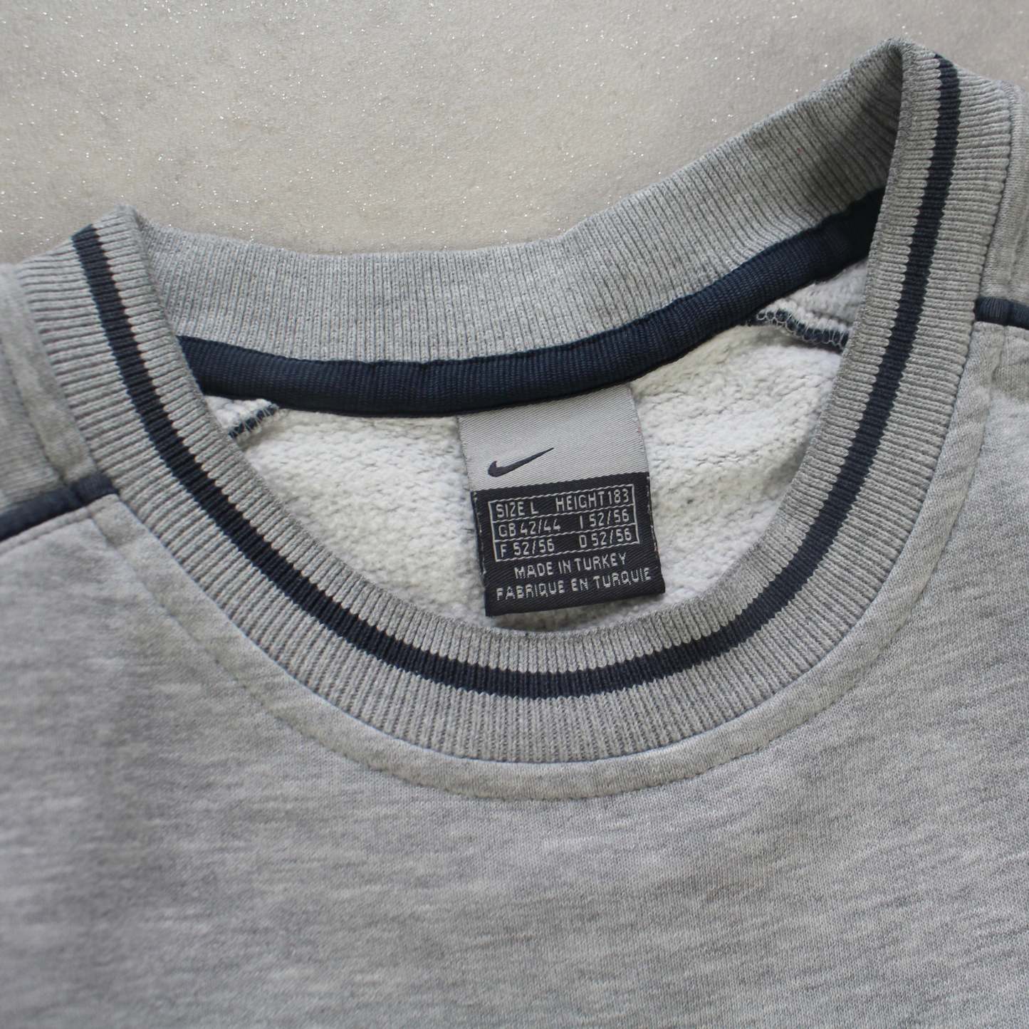 RARE 2000s  Sweatshirt Grey-OSI