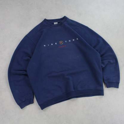 SUPER RARE 2000s  Town Sweatshirt Navy-OSI