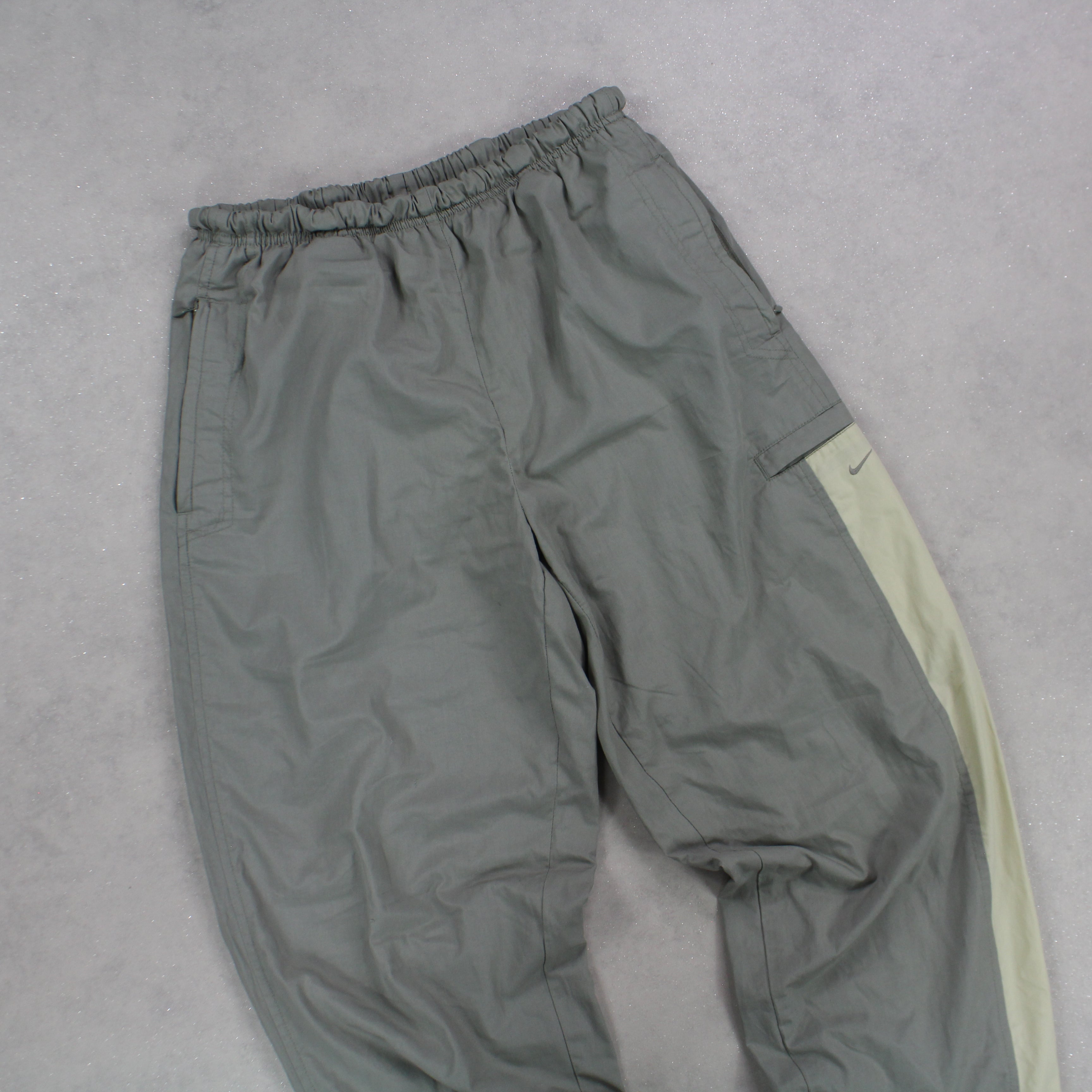 RARE 2000s Trackpants Green-OSI