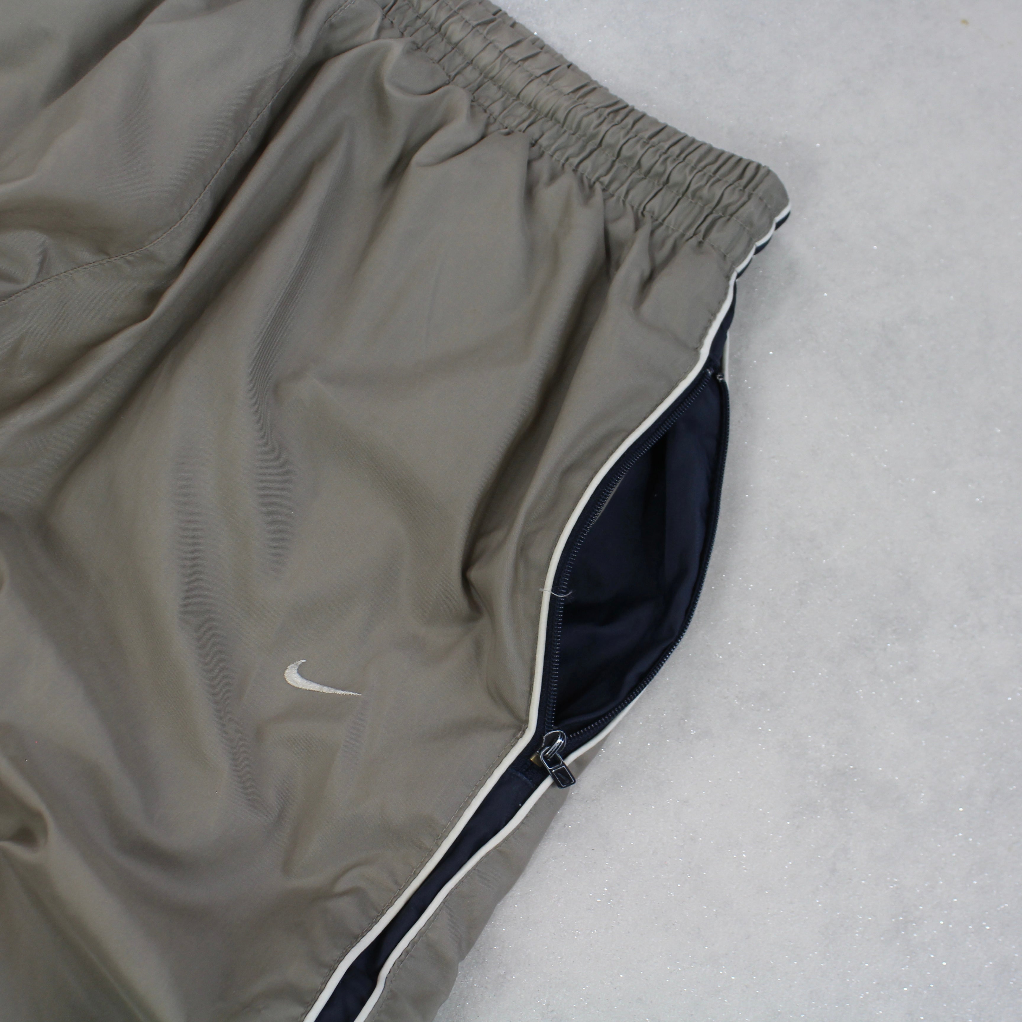 RARE 2000s Trackpants Green-OSI