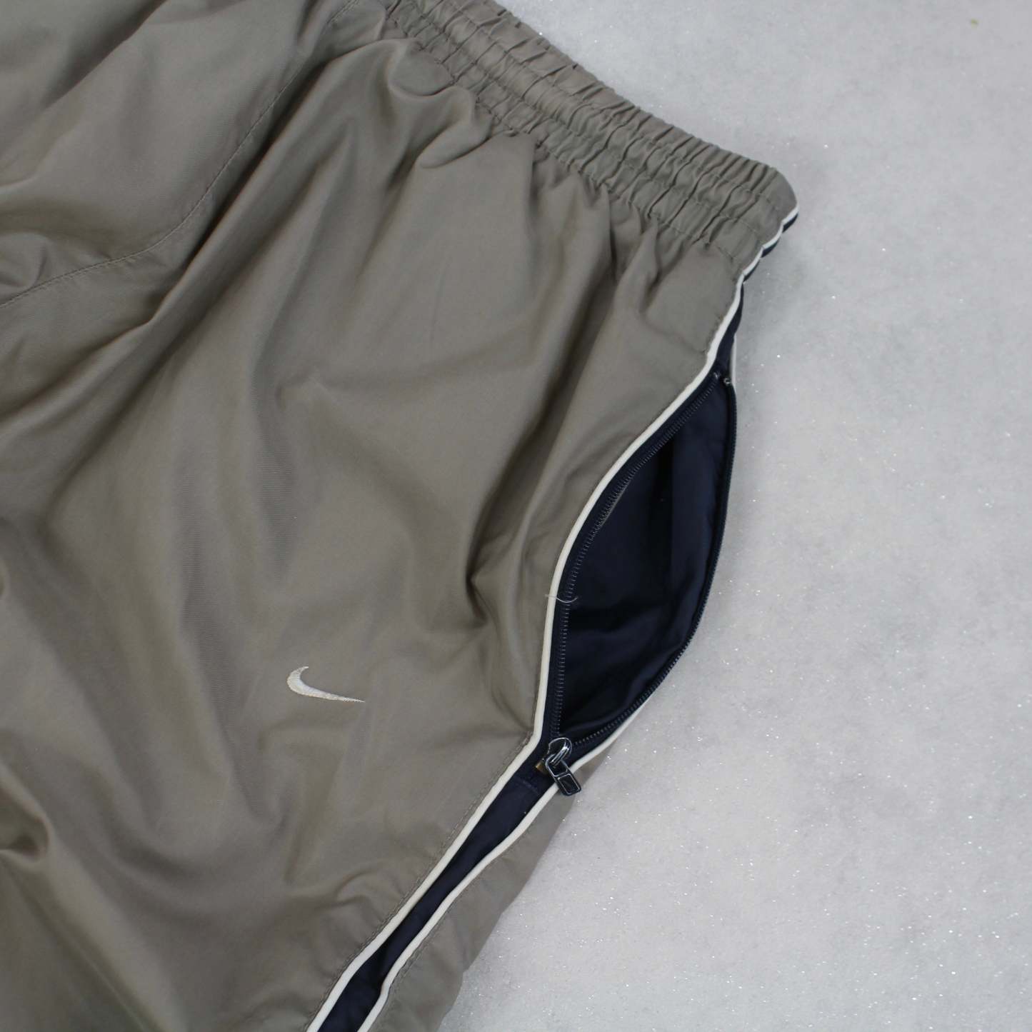 RARE 2000s Trackpants Green-OSI