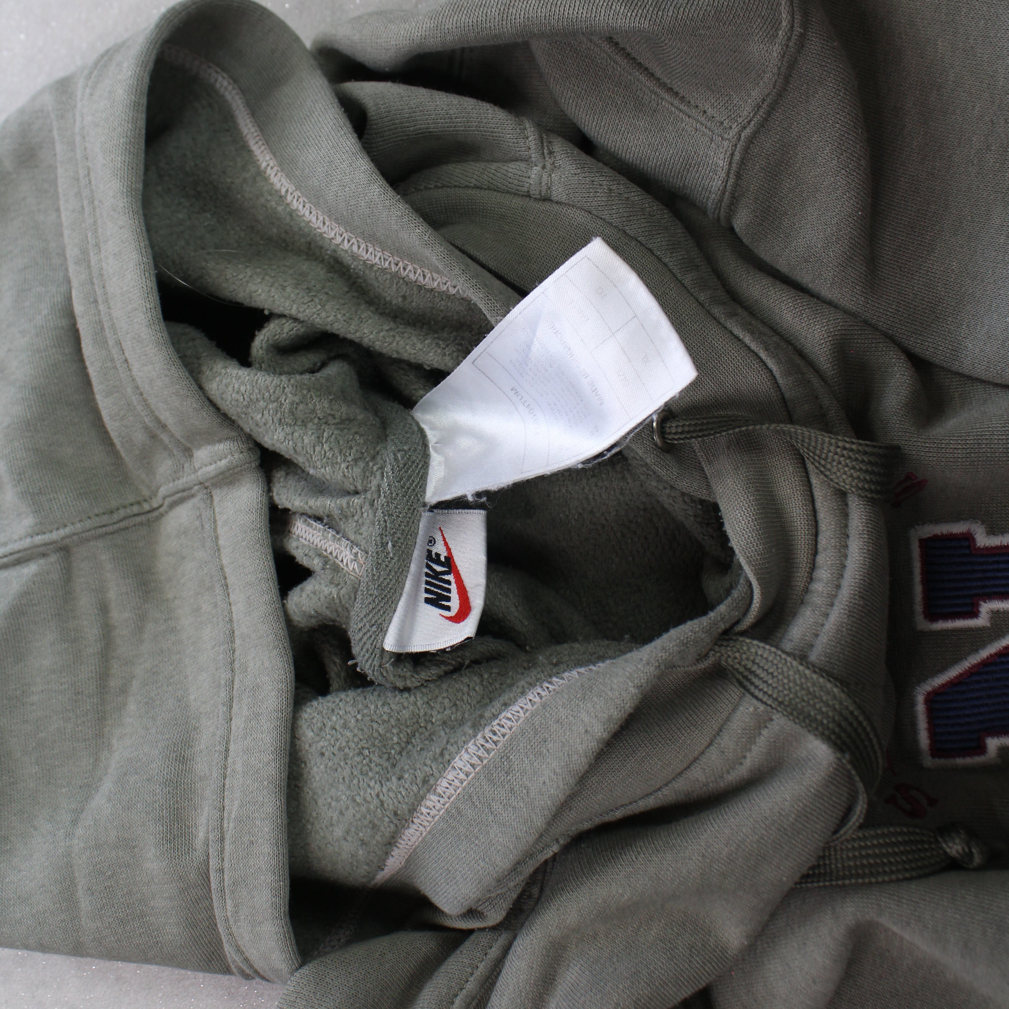 RARE 1990s  Sports & Fitness Hoodie Green-OSI