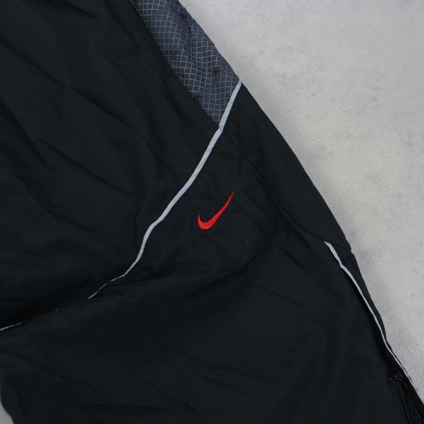 SUPER RARE 00s Air Max Trackpants Black-OSI