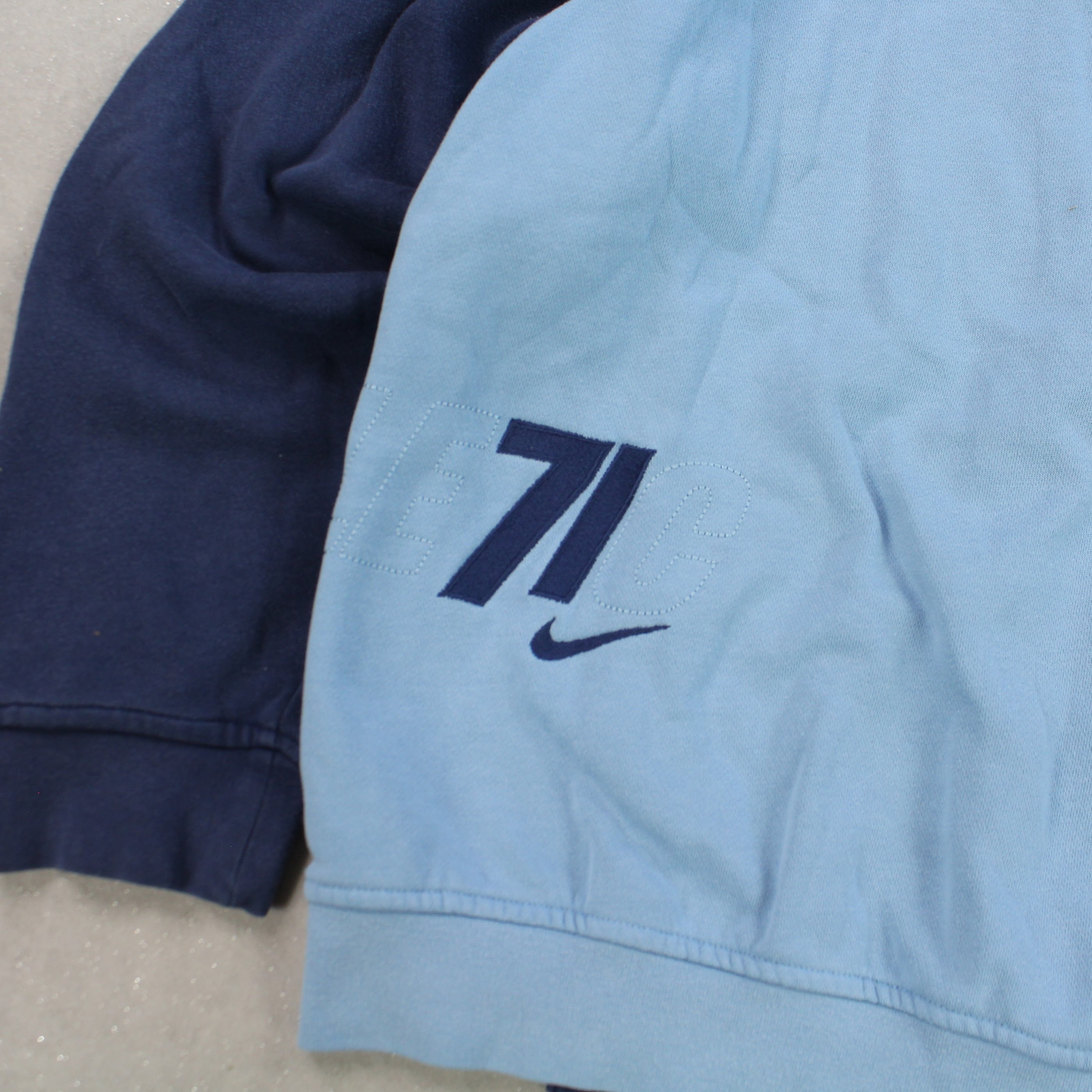 RARE 00s  Zip Sweatshirt Blue-OSI