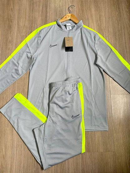 Conjunto  Academy Dri-FIT Reliquia-OSI