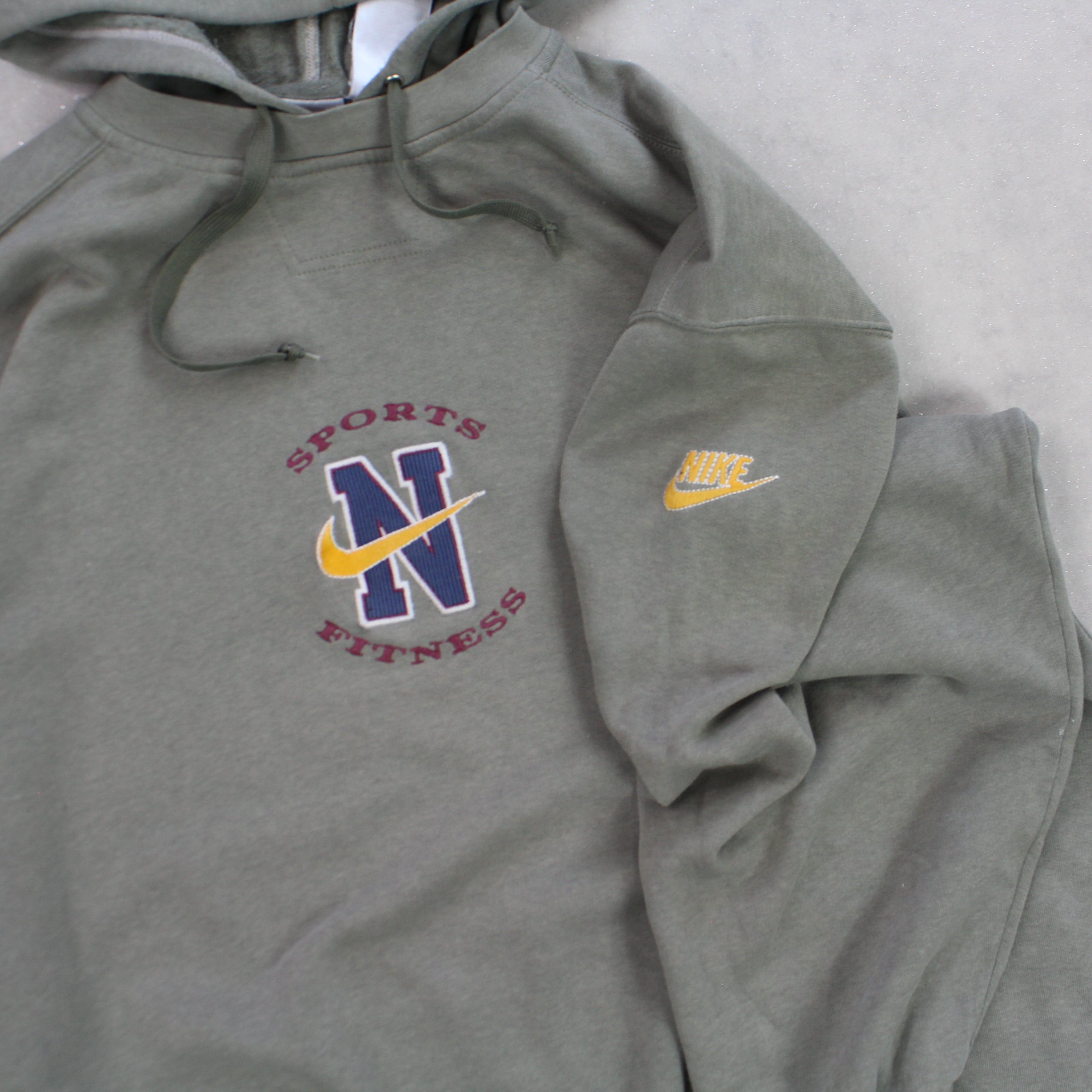 RARE 1990s  Sports & Fitness Hoodie Green-OSI