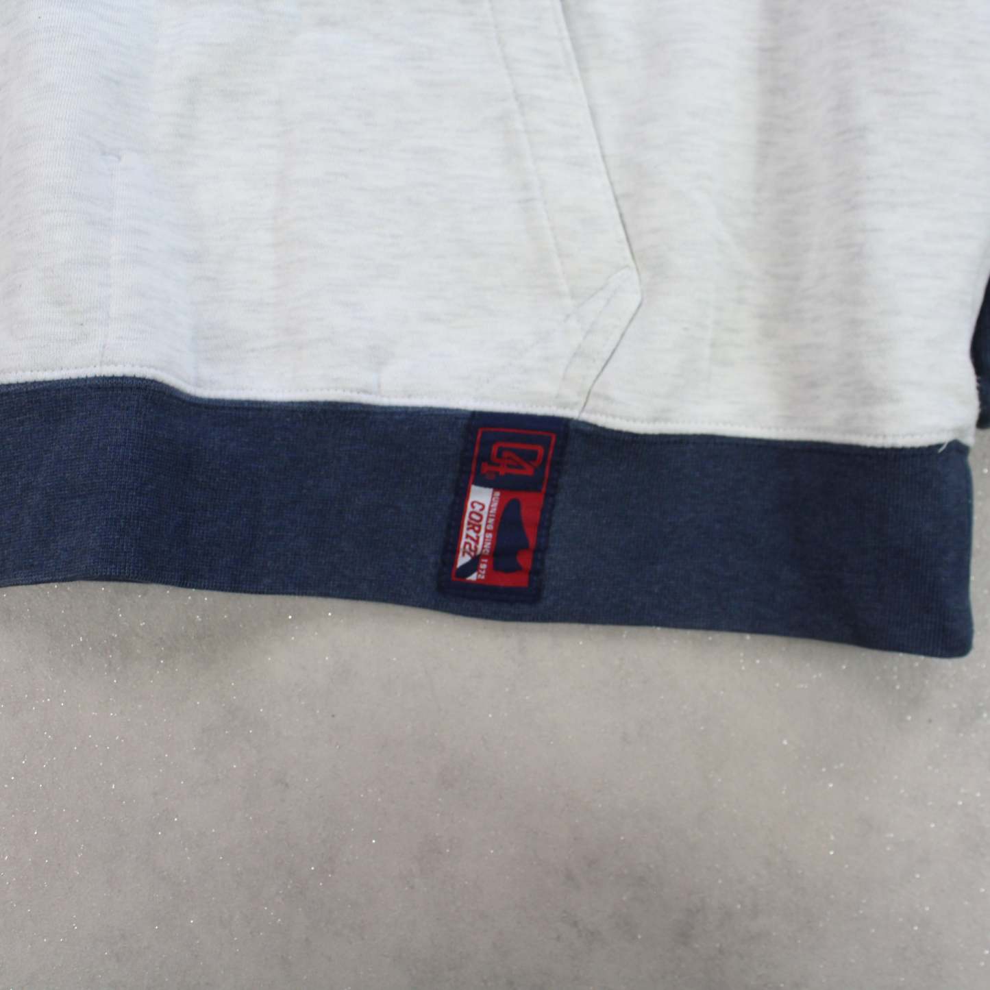 RARE 2000s  Hoodie Grey-OSI
